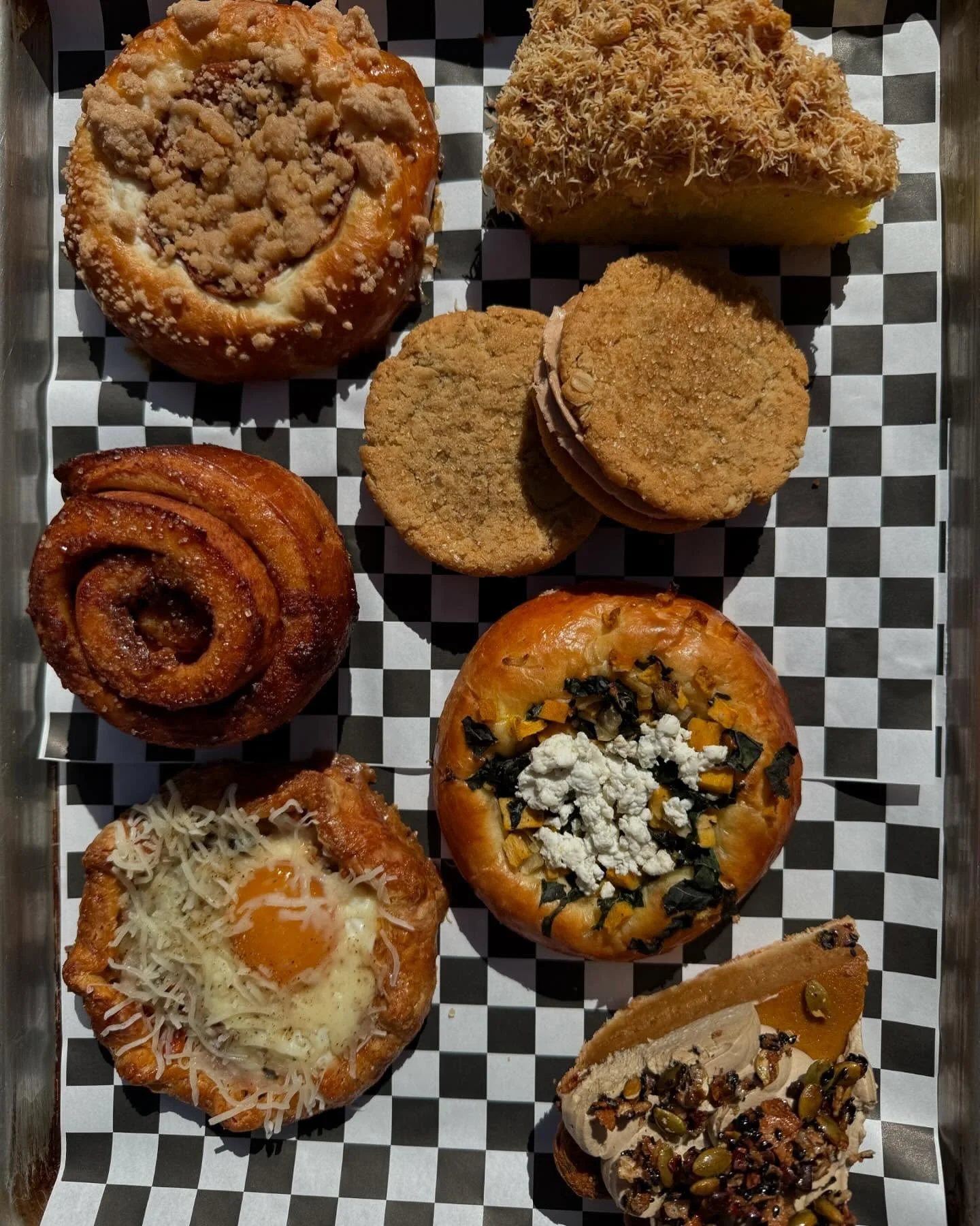 If you&rsquo;ve had enough mini candy bars consider a Saturday pastry box and maybe a lil stroll in the park 🤷🏼&zwj;♀️ scroll to the end for me as the princess I am inside and bby @maxrobinson17 ~~pastry box link in bio~~ order by 2 pm Friday 10/31