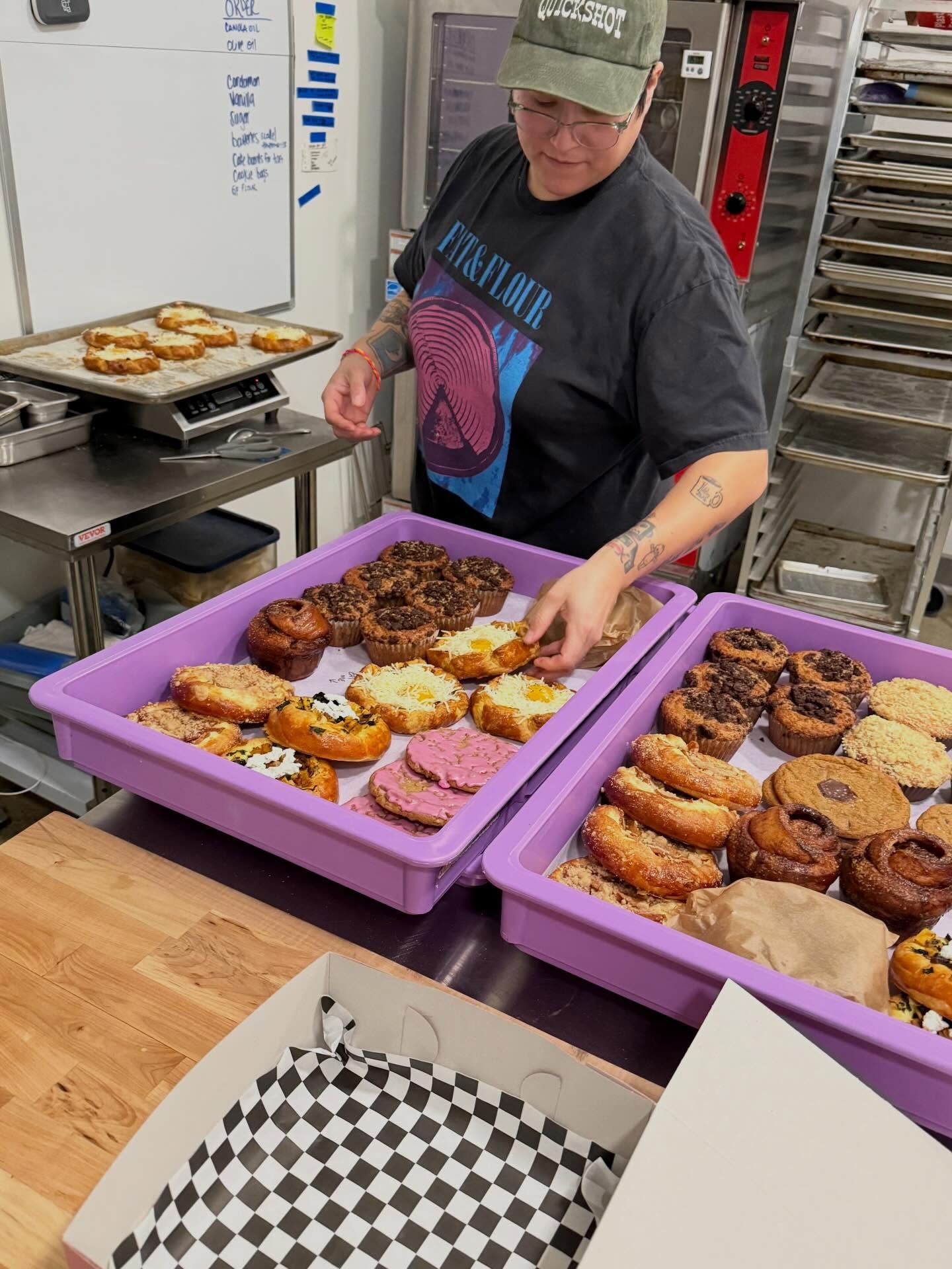 @corinasarate57 is back to burning the midnight oil and delivering your pastries right on time ⏱️I&rsquo;ll be spending the week switching it up so get out and enjoy thee last of the seasonal flavors at @boxxcoffee.adla @nicecoffeeco @dayglowcoffee t