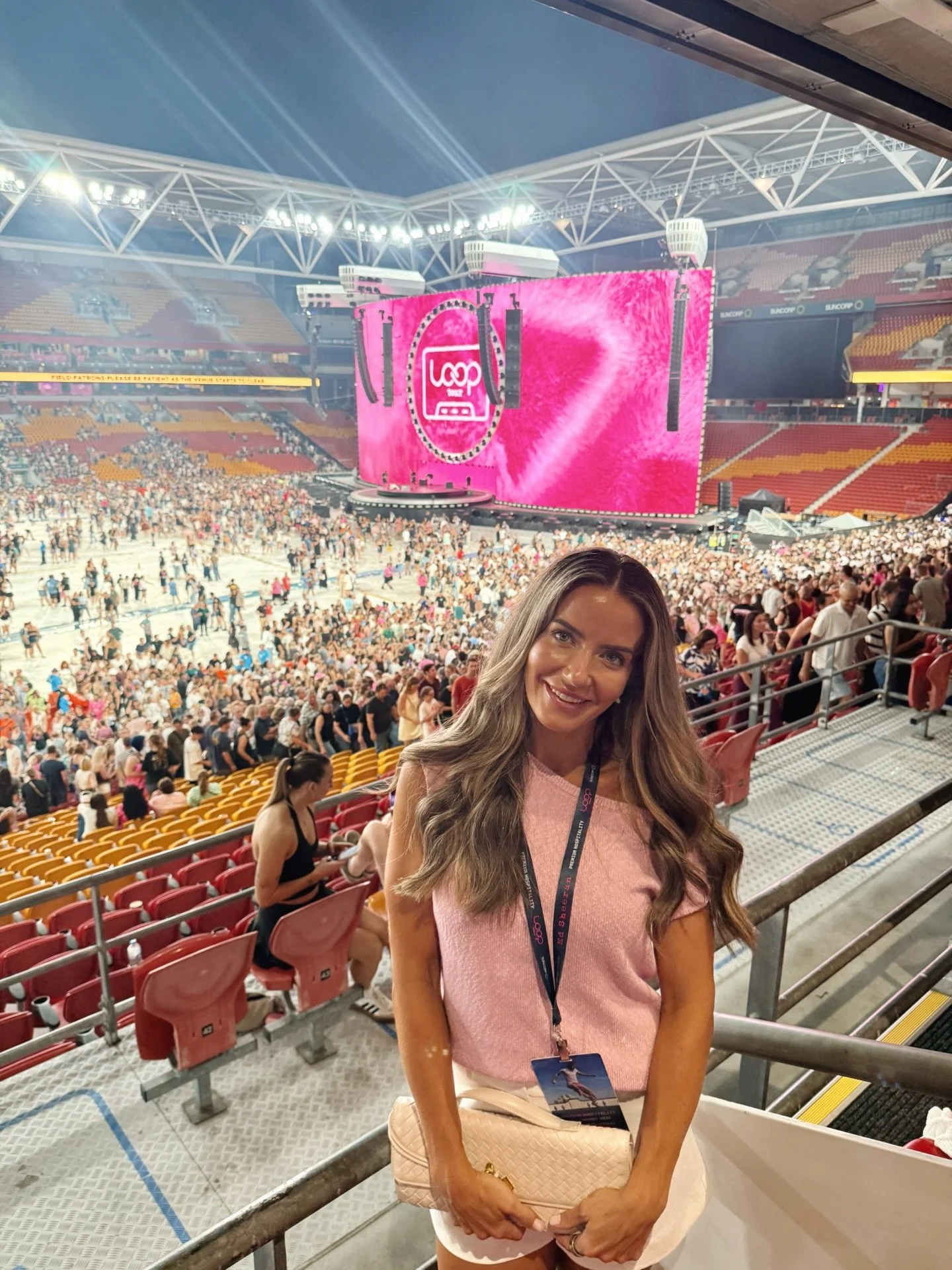 Third time seeing my man Ed. Big vibes 🙌🏻💞. Thanks Ledwidges.