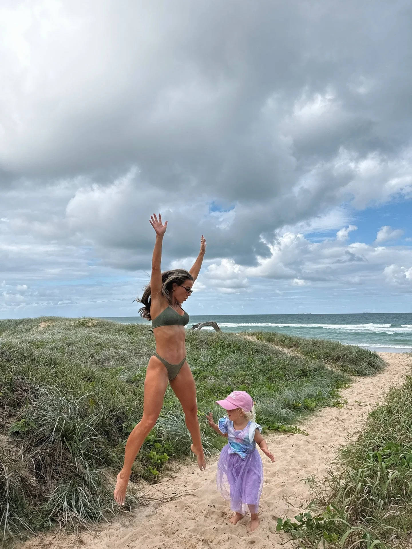 Weekend vibes 👯&zwj;♀️💞