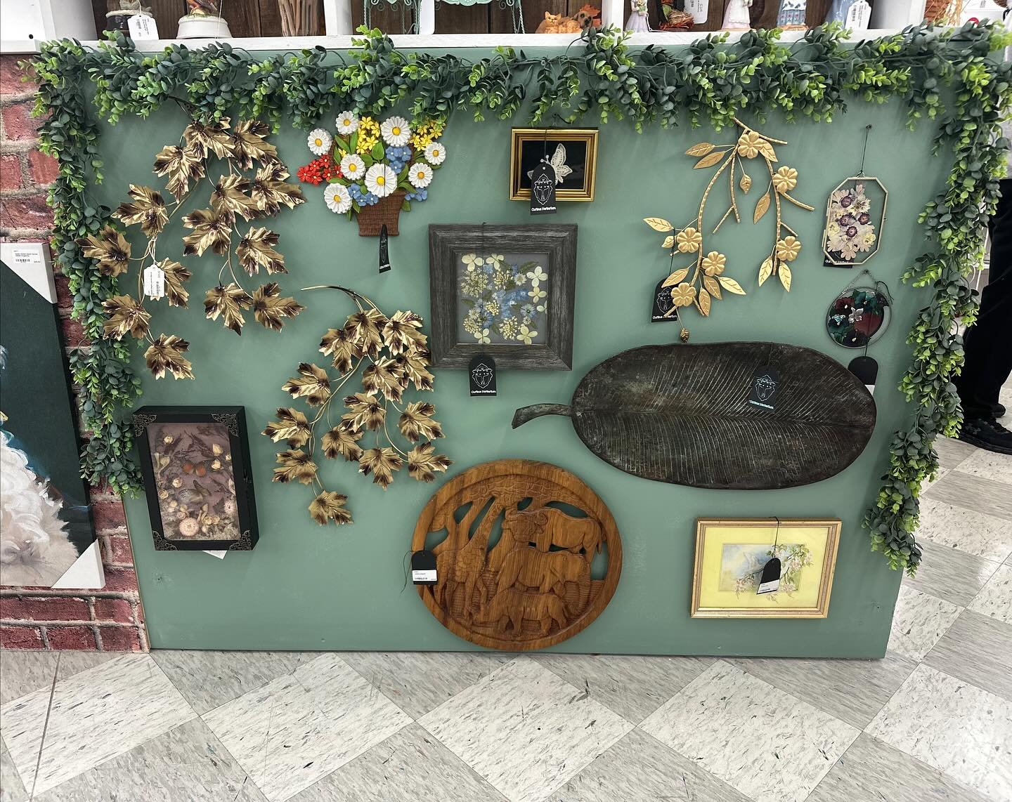 Come check out the new Tinkers Treasures Antique Mall! I have FOUR wall spaces over there and have some herbariums mixed in with vintage items and a few pressed flower frames as well.