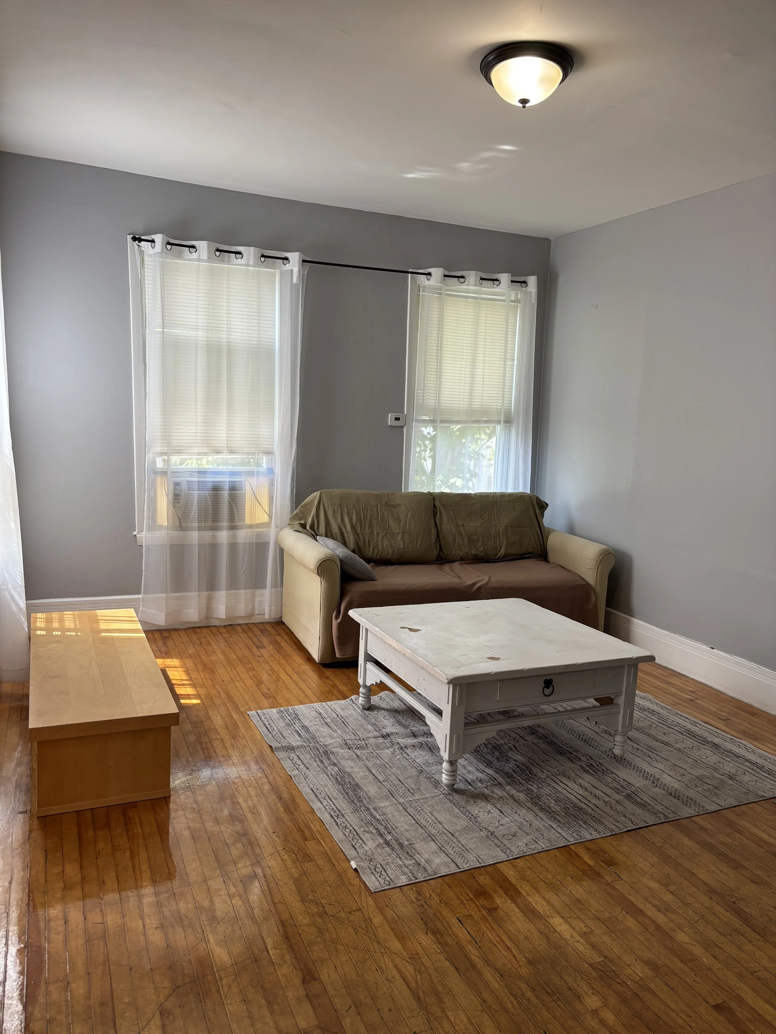 8 Dix St - Second Floor