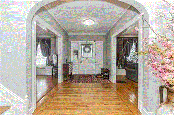 hallway1.GIF