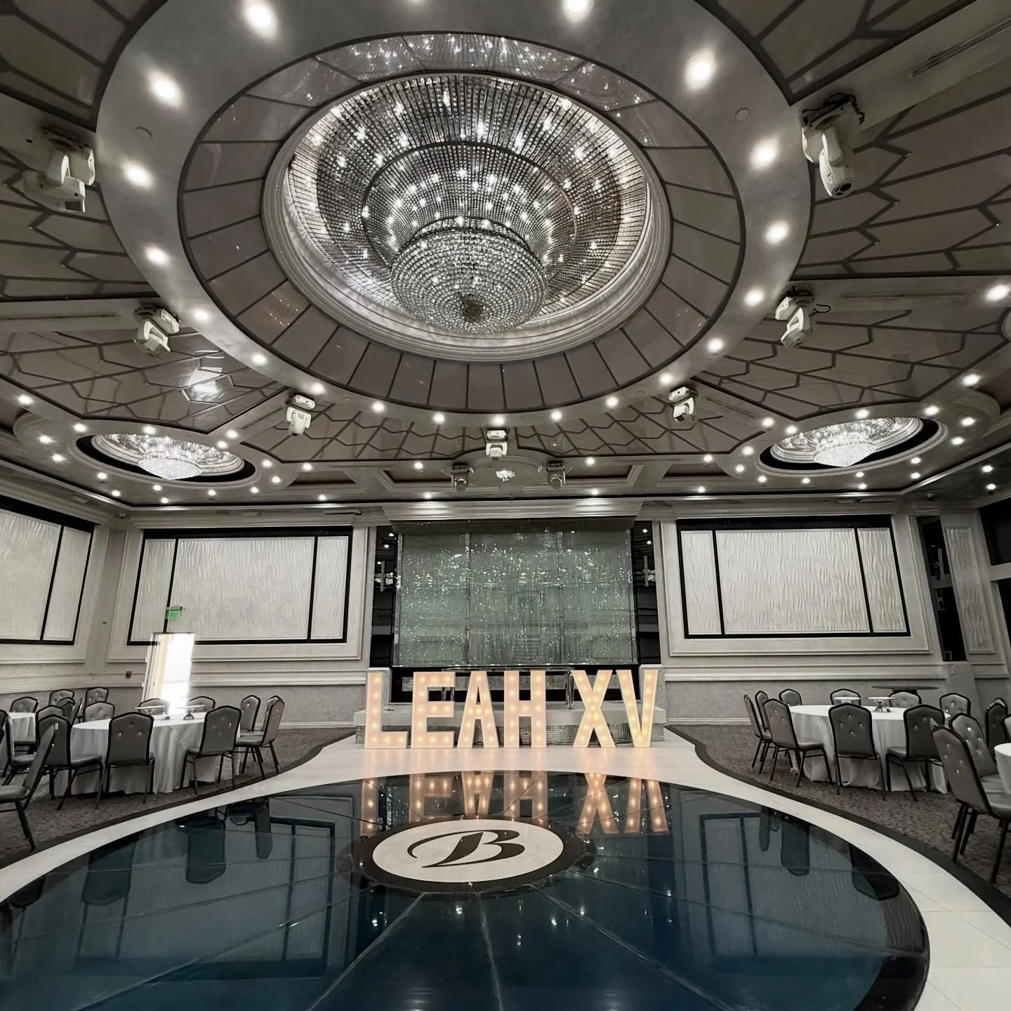 ✨ LEAH XV ✨

A quincea&ntilde;era moment filled with elegance, sparkle, and unforgettable memories 🤍

Thank you @master.dfc for being a returning client. We appreciate you! 

 #Quincea&ntilde;eraDecor #MarqueeLetters #MarqueeLettersLA #Quincea&ntild