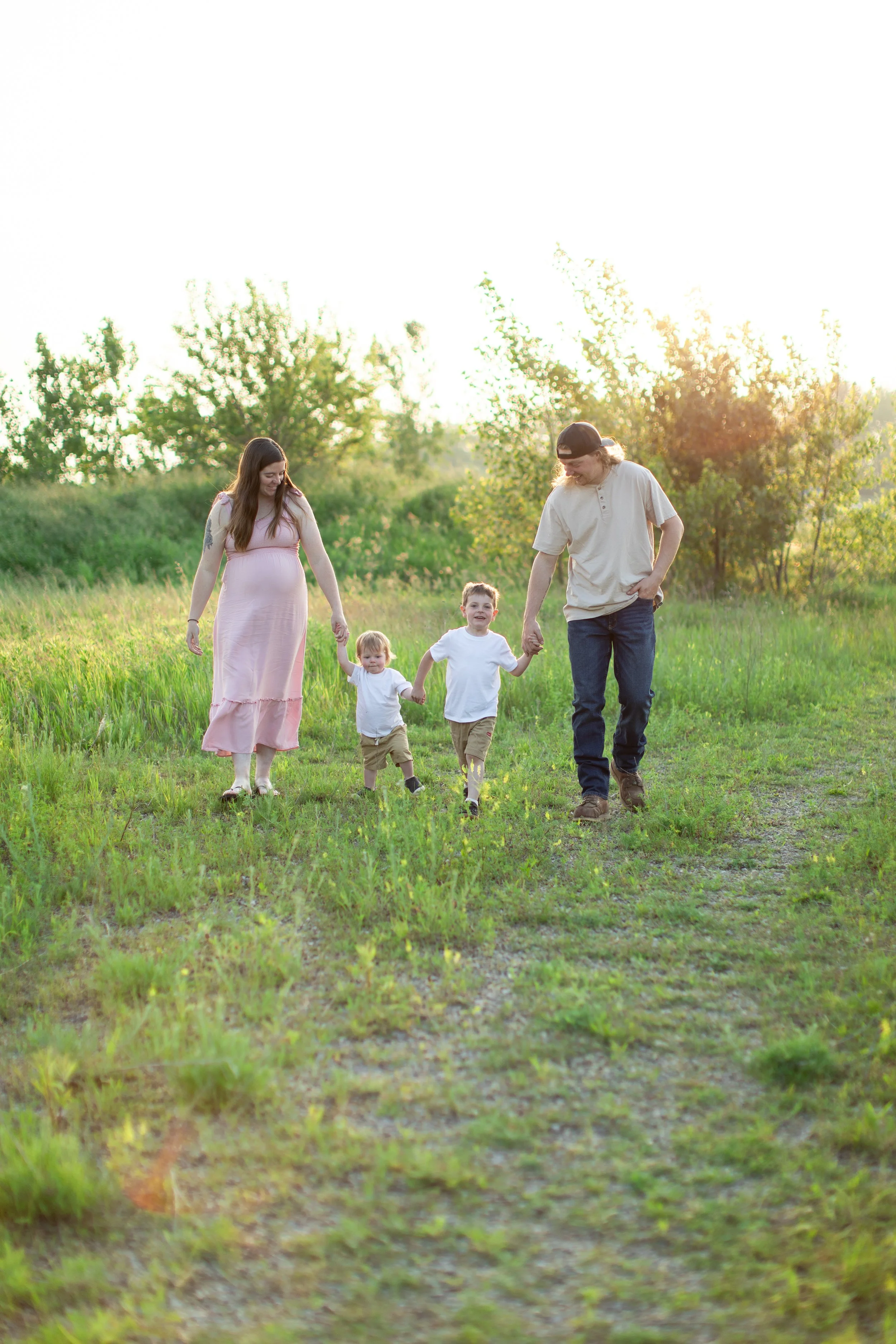 How to Get Natural, Candid Photos (Even If You Feel Awkward)