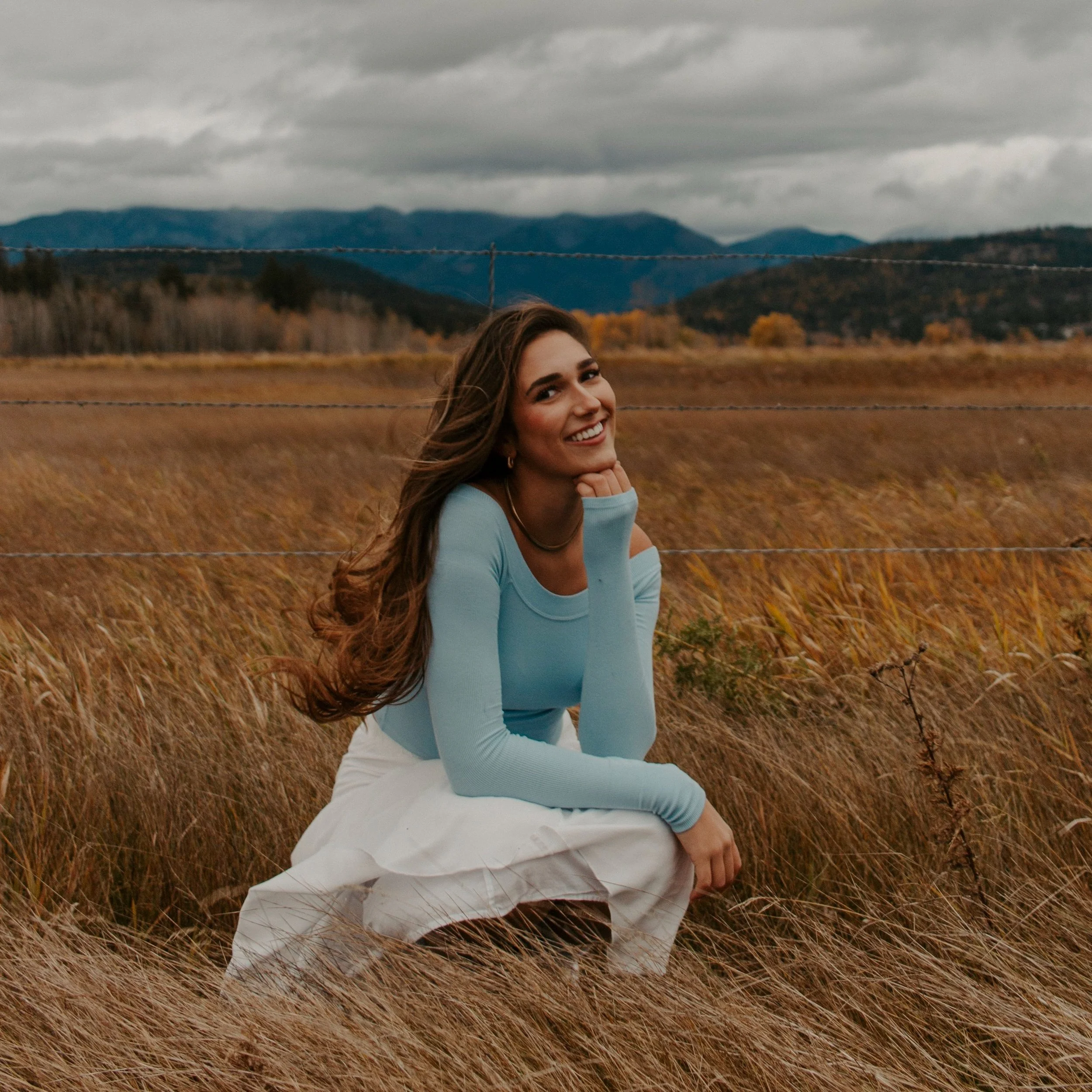 Flathead Lake and Swan River Senior Pictures: Fall Session with Rosie