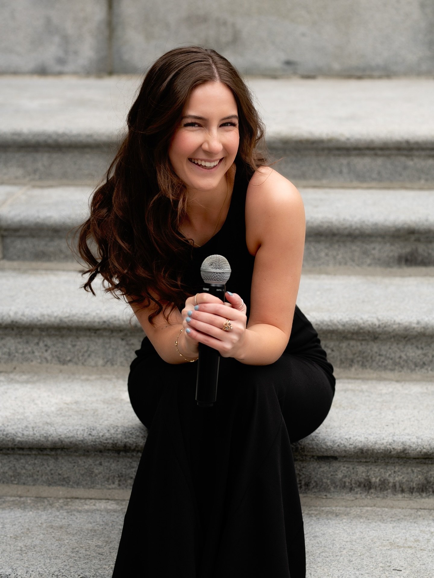 Where there&rsquo;s a microphone, there&rsquo;s a smile😊✨

📸 @hobasaidphotography