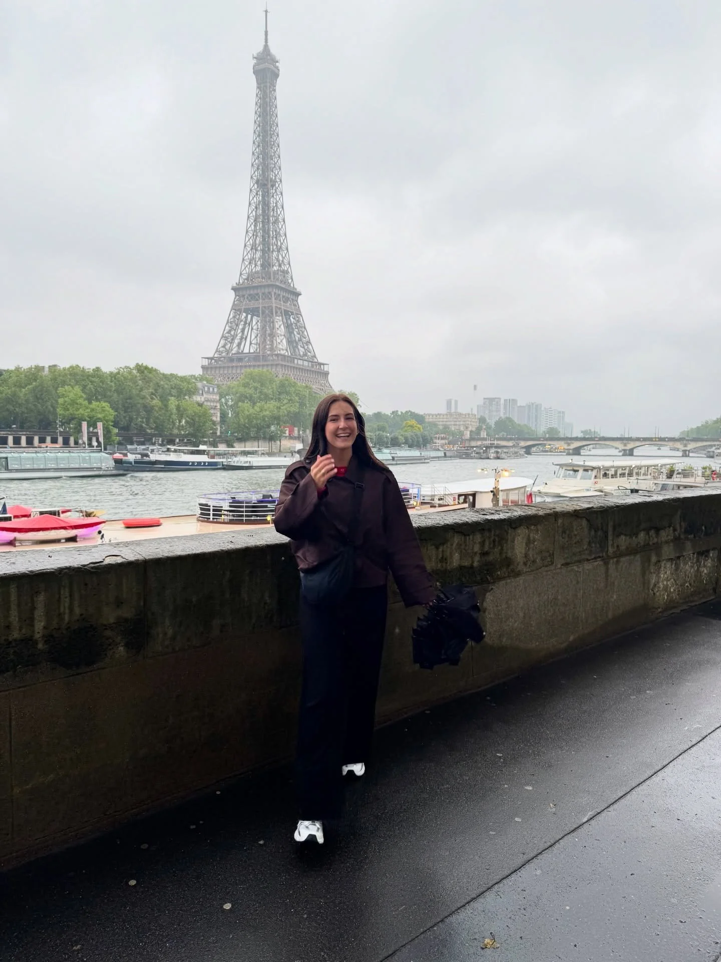 Emily went to Paris 
Belly went to Paris 
Blair went to Paris 
Celine went to Paris 
ELIZABETH went to Paris🇫🇷🥖🥐☕️