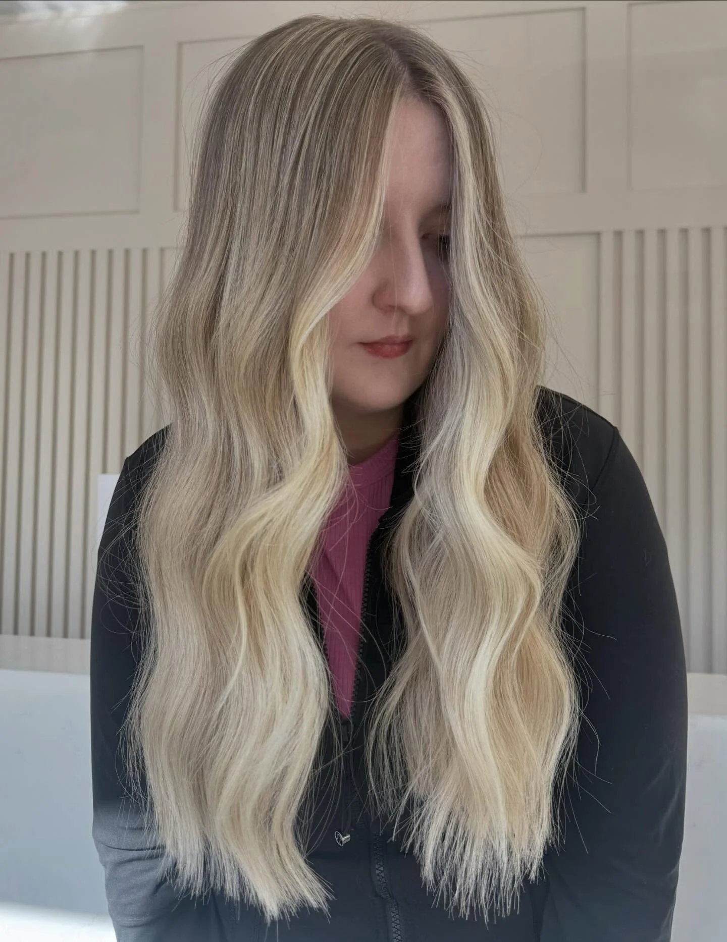 The brighter the better🌟🙌🏻
Hair by: @madeby.casey 
&bull;
&bull;
#soal #soalthelabel #winnipeg #winnipegblonde #balayage #highlights #blonde #blondehair #brightblonde