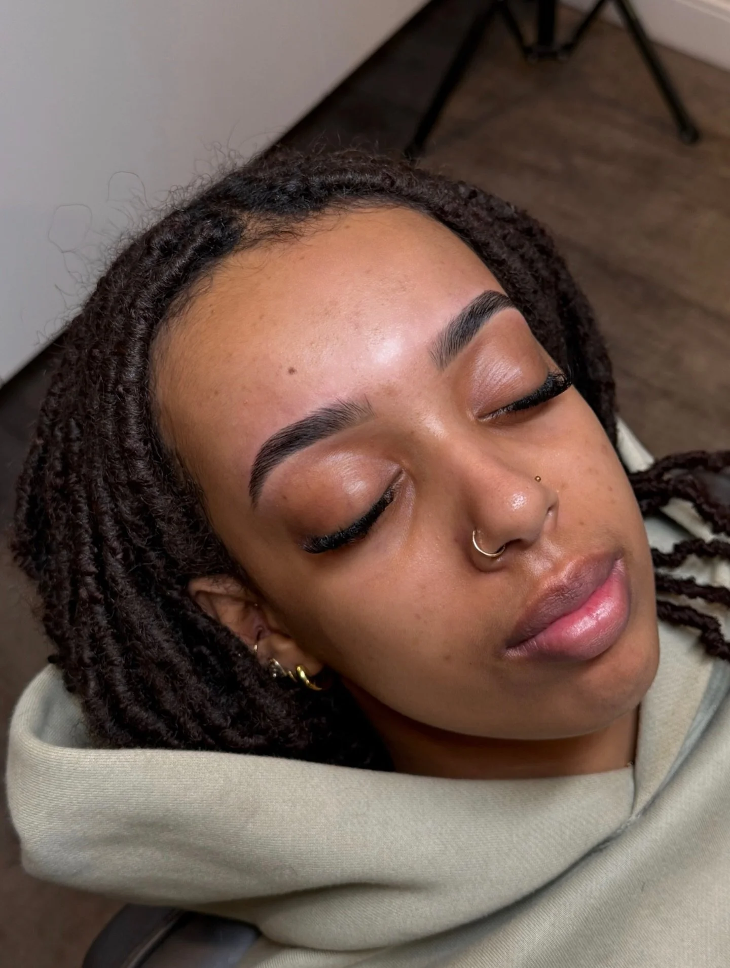 Natural, balanced brows ✨ 
Brows by @browsbykt_ 
&bull;
&bull;
#soal #soalthelabel #winnipegbrows #winnipegsalon #winnipeg