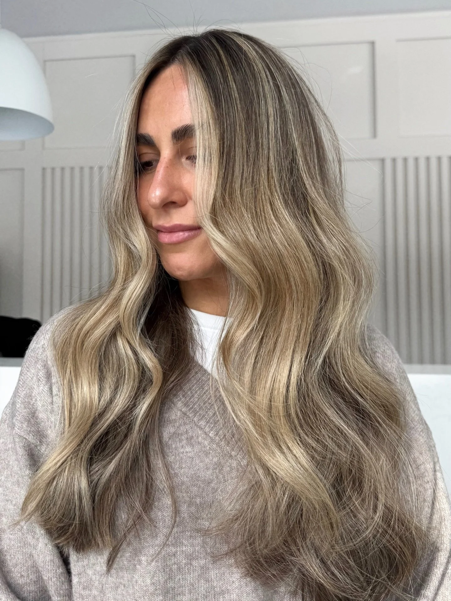 Your sign to book that spring refresh 🌿✨
Hair by @madeby.casey 
&bull;
&bull;
&bull;
#soal #soalthelabel #winnipeg #winnipeghair #winnipegsalon