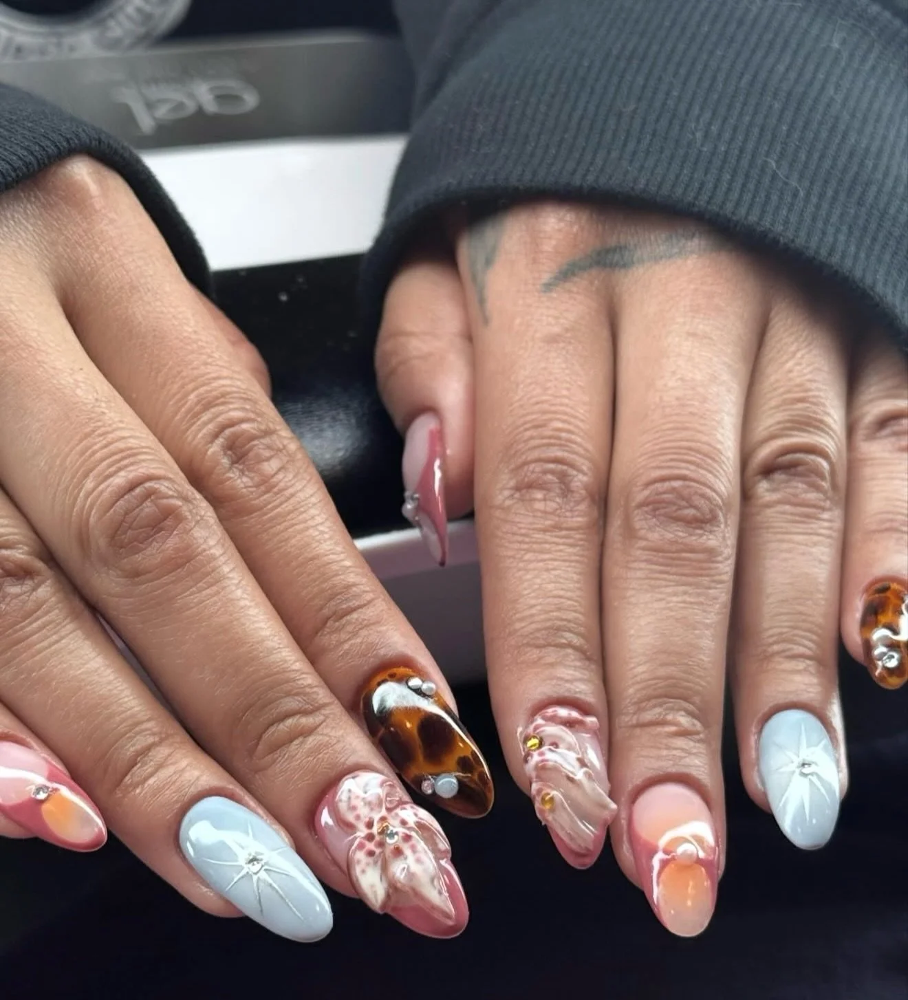 Rumour has it, spring is right around the corner @groovynailstudio