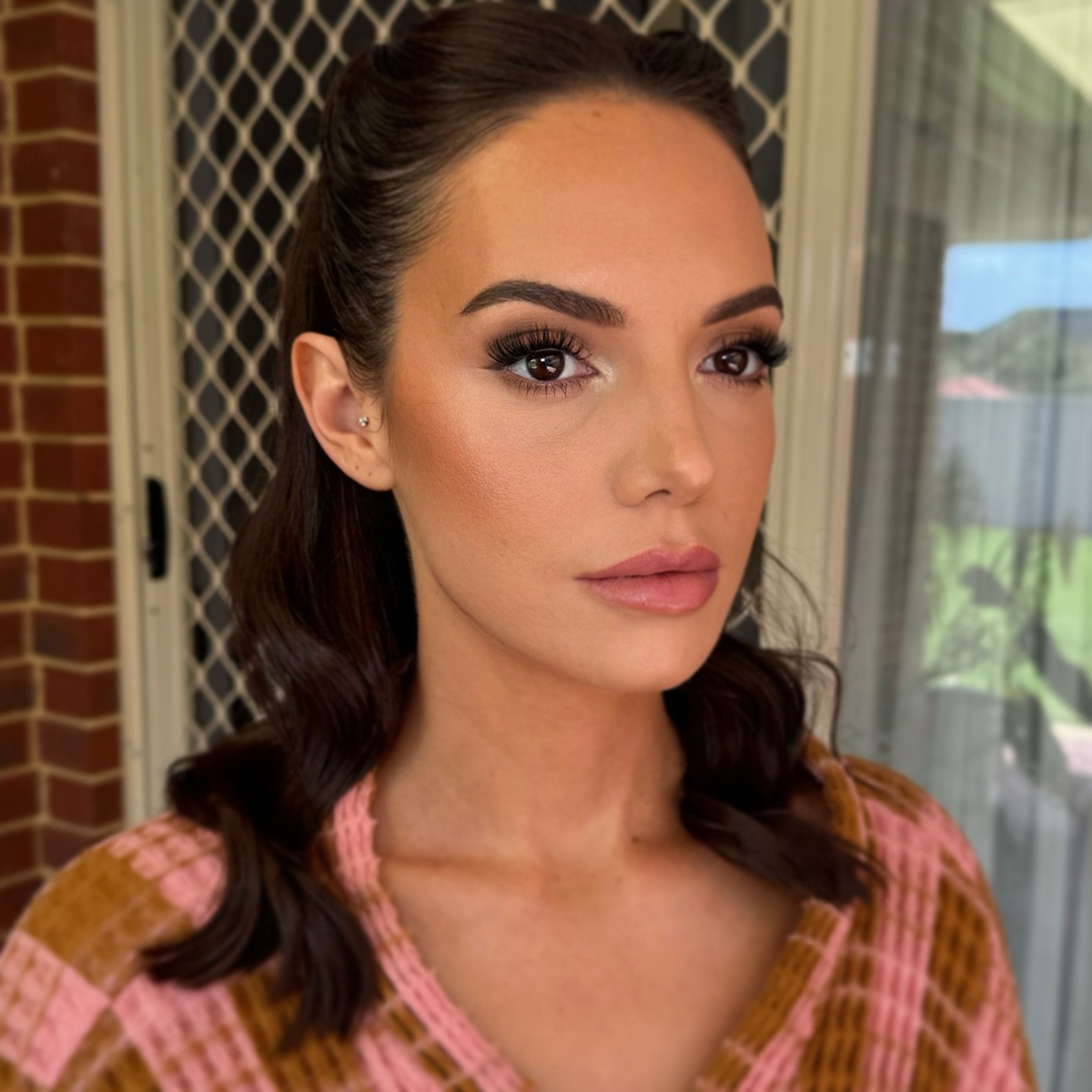 L A Y L A

The Brief: 
&bull; Wanting to look like herself.
&bull; Going for something natural yet sculpted. 
&bull; A lifted hairstyle to snatch the face. 

Key Products:
@diorbeauty Backstage face &amp; body foundation 
@rarebeauty Virtue soft pinc