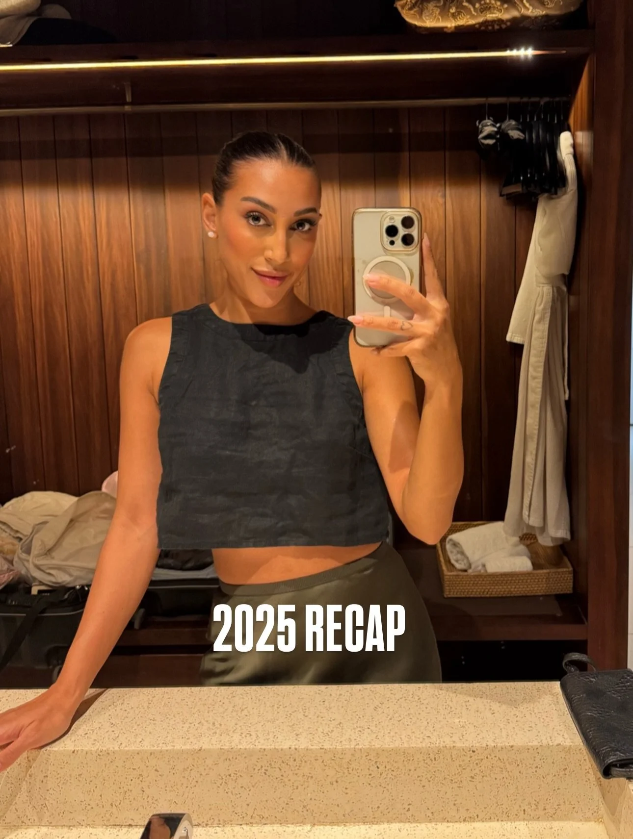 2025 was a year to remember. Eternally grateful for everyone who trusted in my artistry but also my education @perthmakeupacademy . Every year that goes by my passion for this art grows and my cup is overflowing. Can&rsquo;t wait to see what 2026 bri