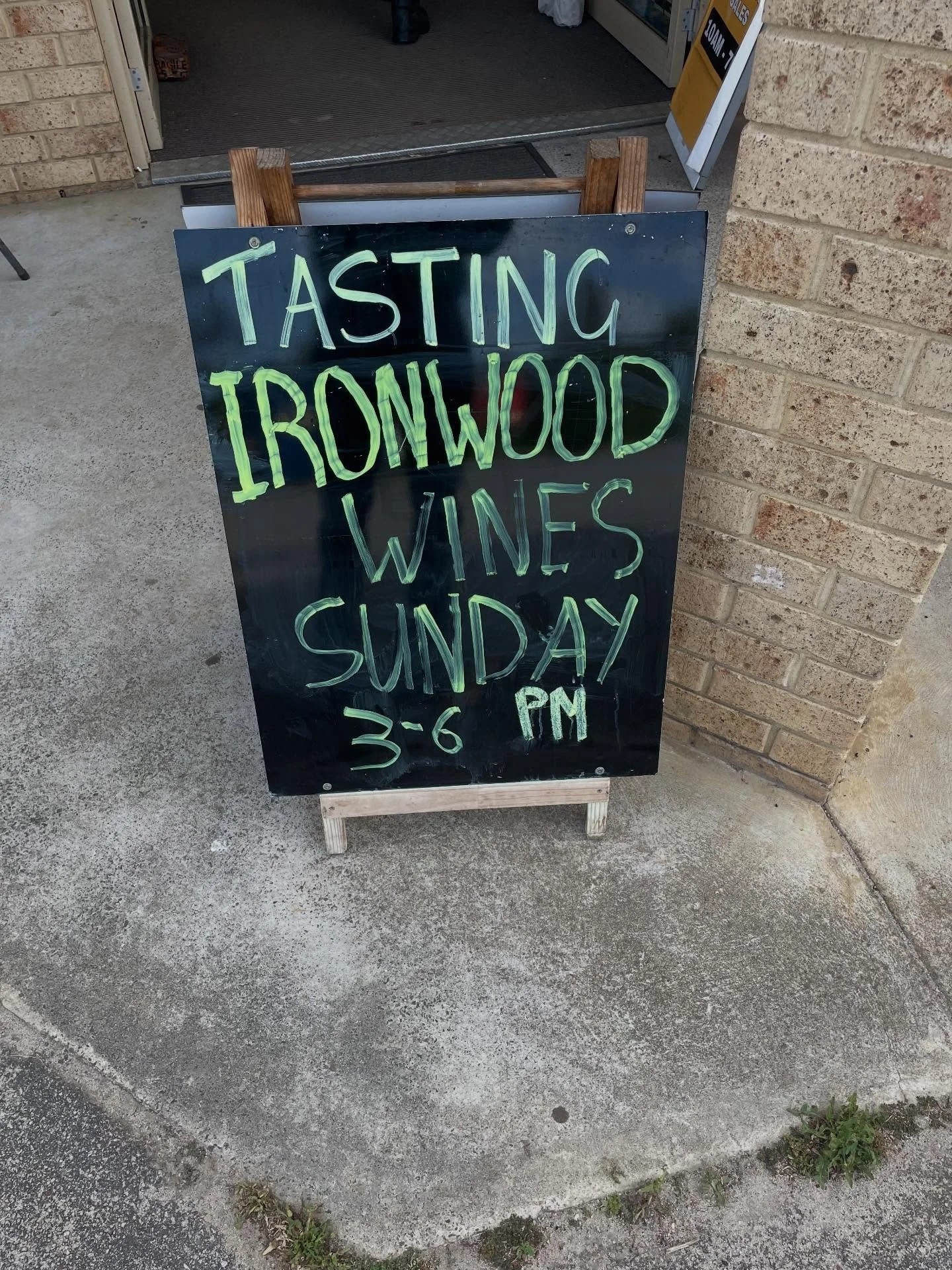 Great to be back supporting Brain and the team at Lower King General Store!
A great local business supporting local wines!
Remember to think Ironwood this Christmas.
🎄🍷