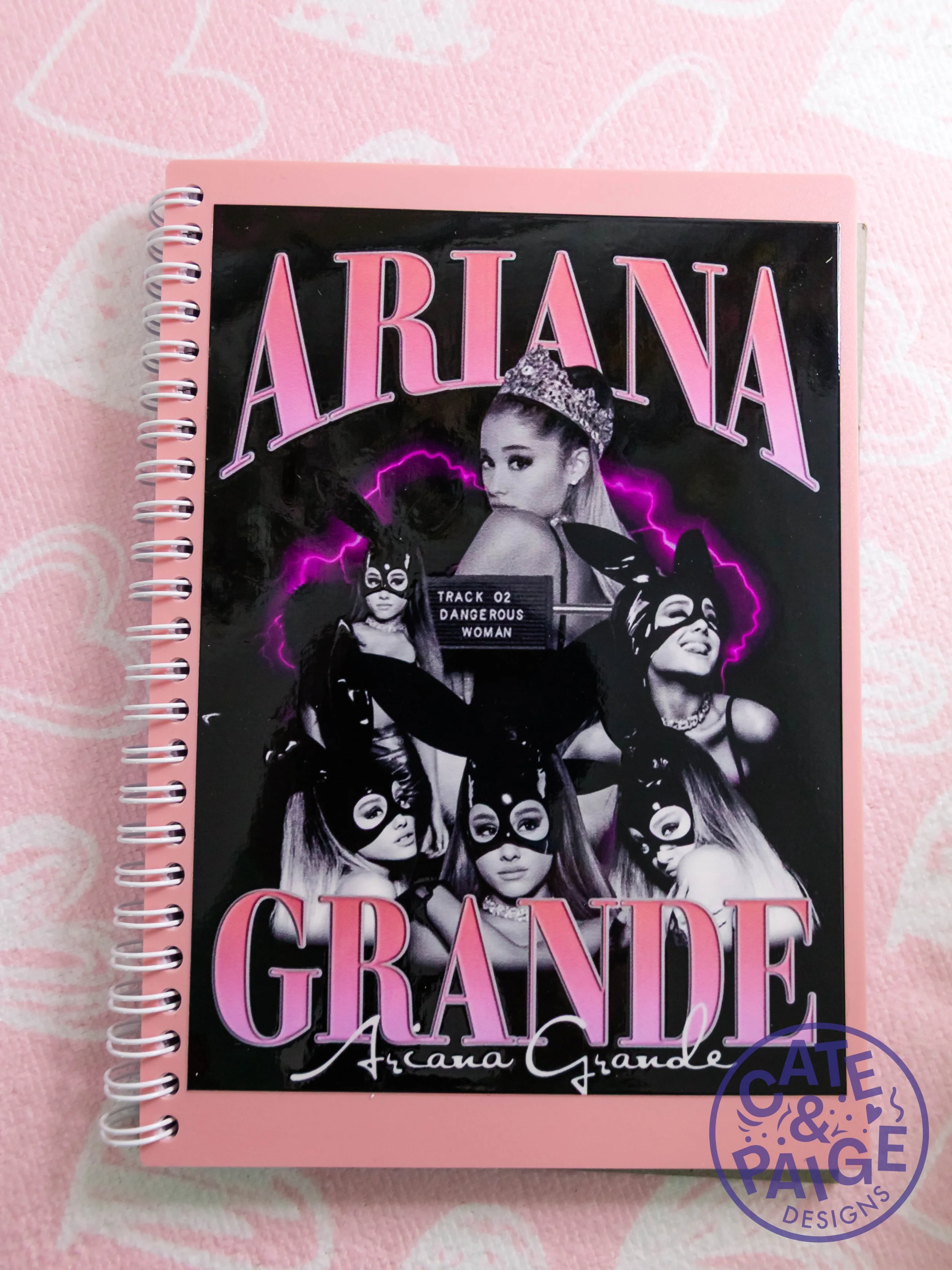 Ariana Grande 01.jpg