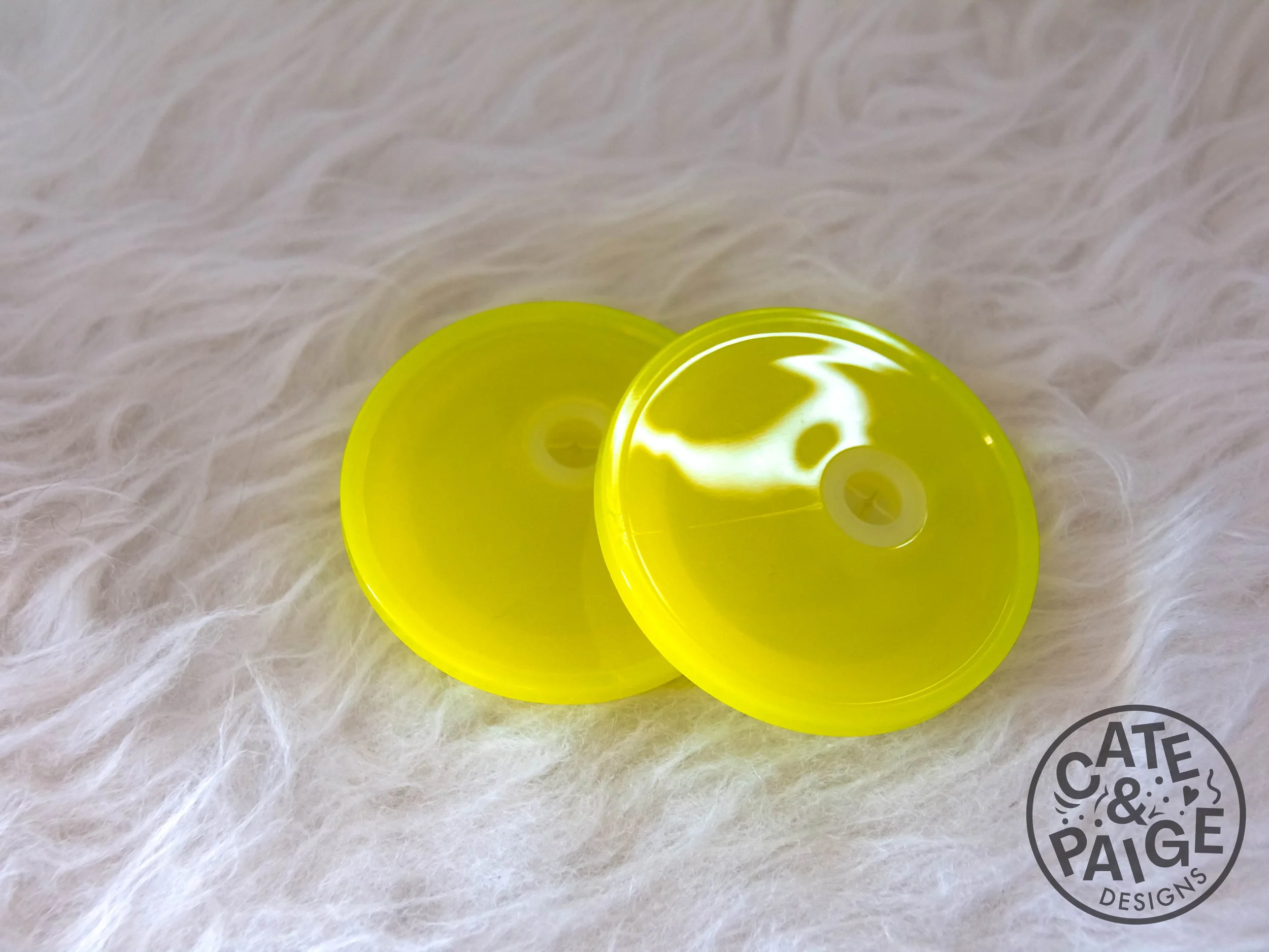 Fluoro Yellow Acrylic Lids 01.jpg