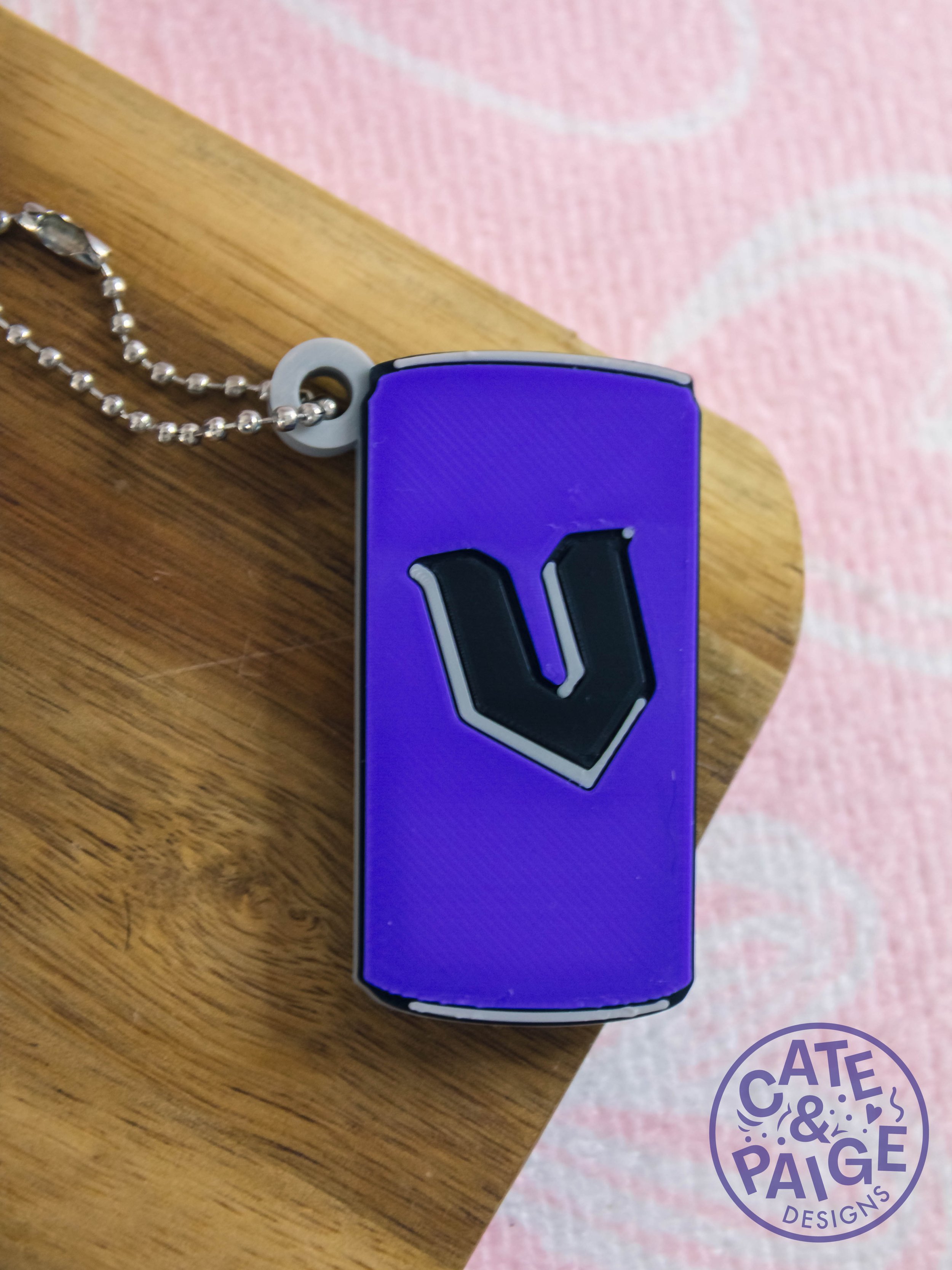 V, Blue 01.jpg