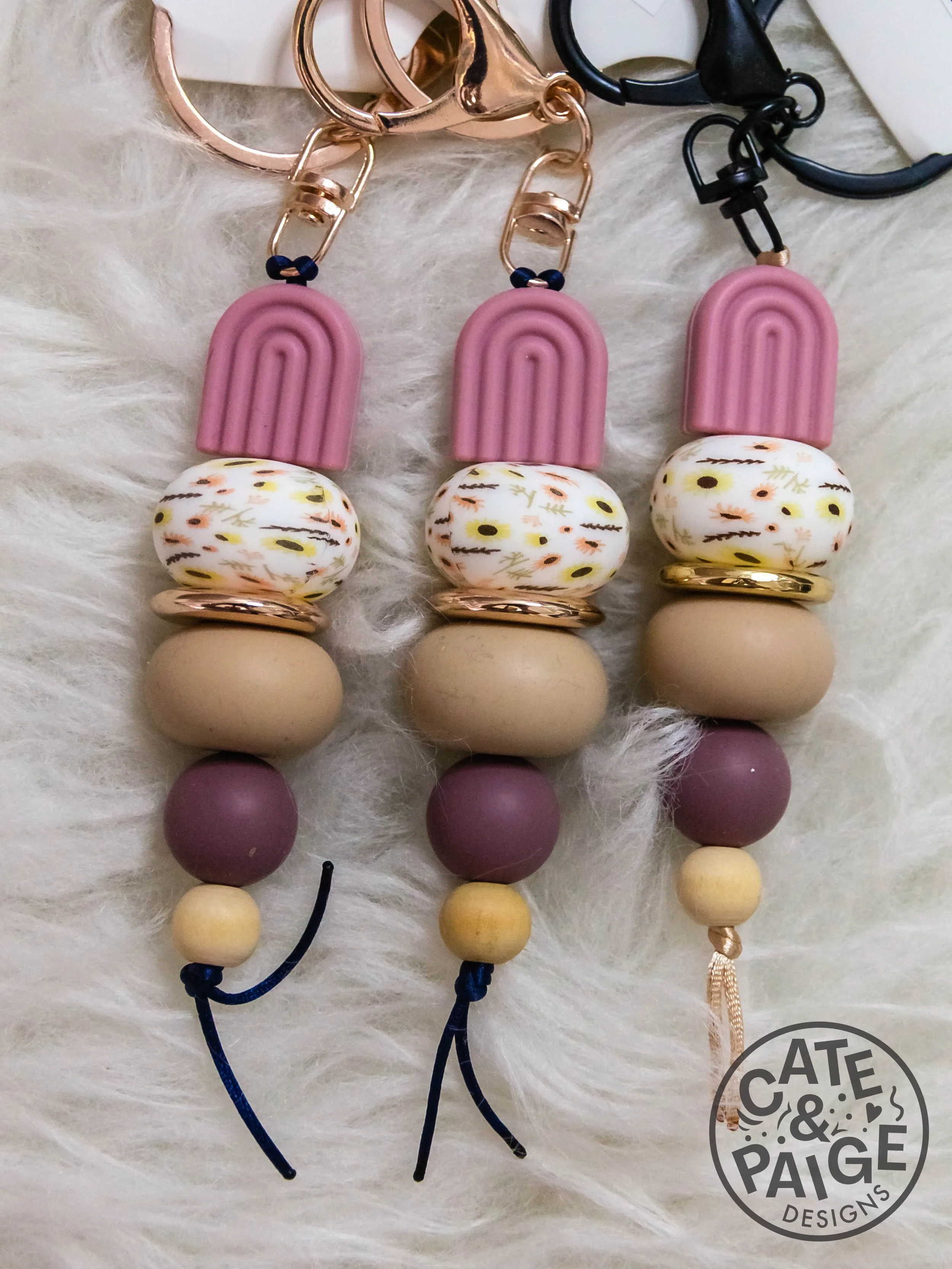 Rainbow - Maroon 01.jpg