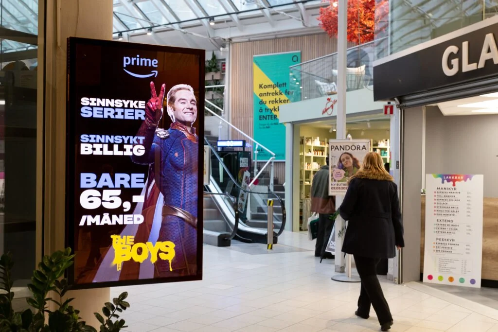 Norge_Amazon_w12_2023_Digital_Adshel-3-1024x683.jpg