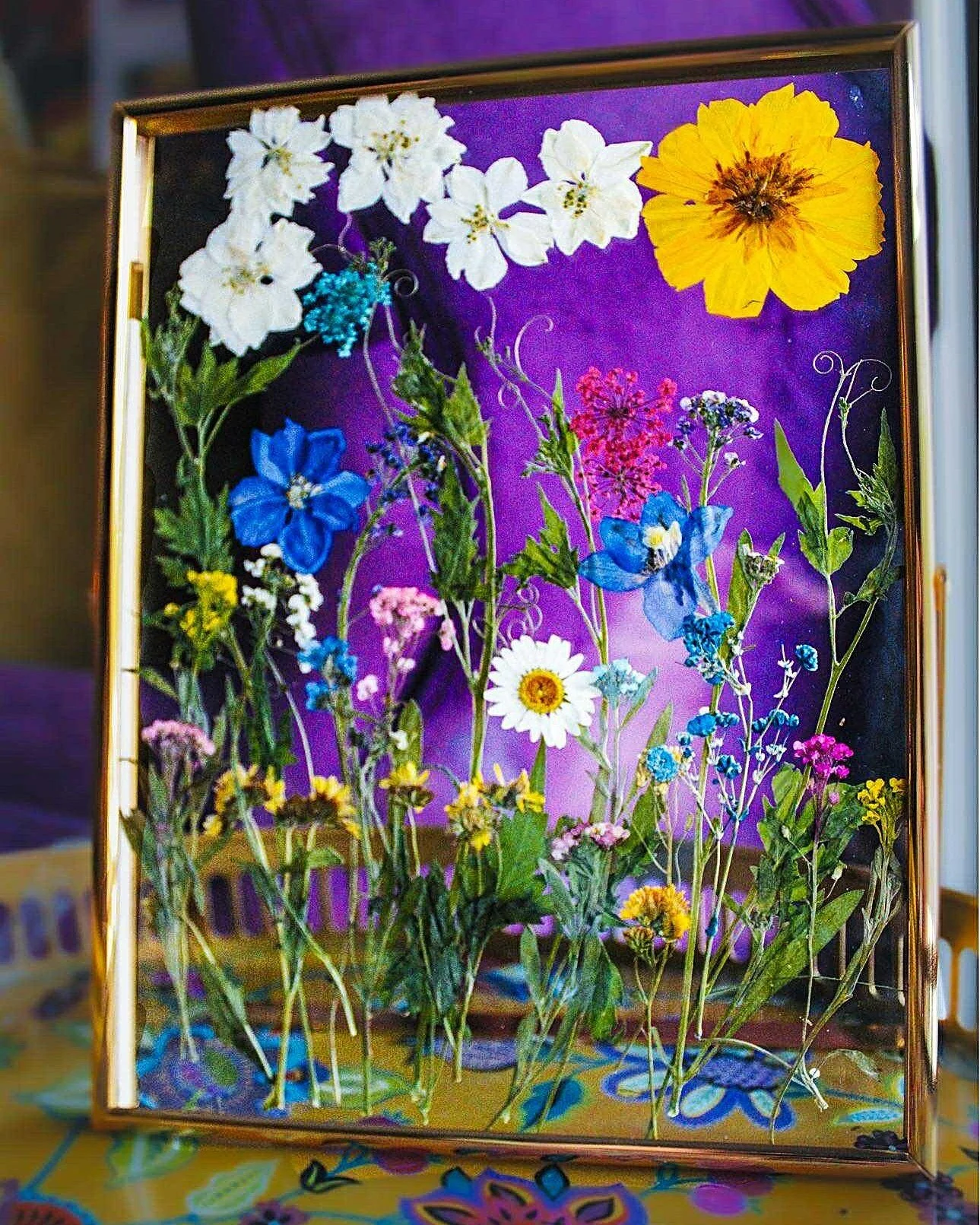 Some of the many recent pressed floral designs 🌻🌿🌞