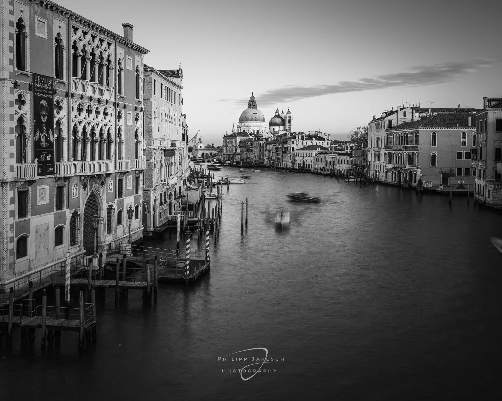 Venice_PhilippJakeschPhotography_221207_5483.jpg