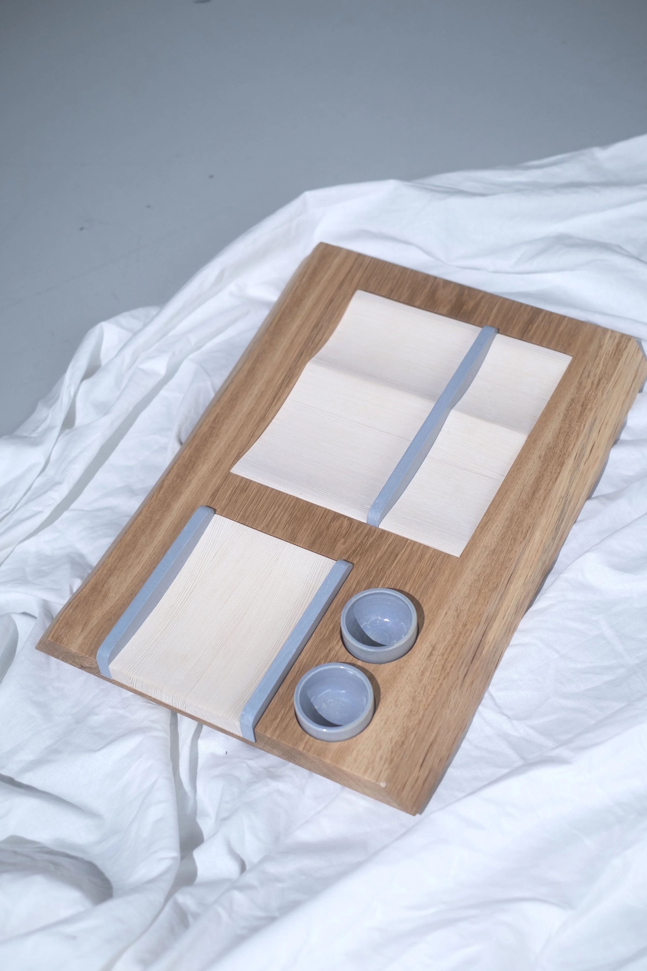 Serving tray design with ceramic details