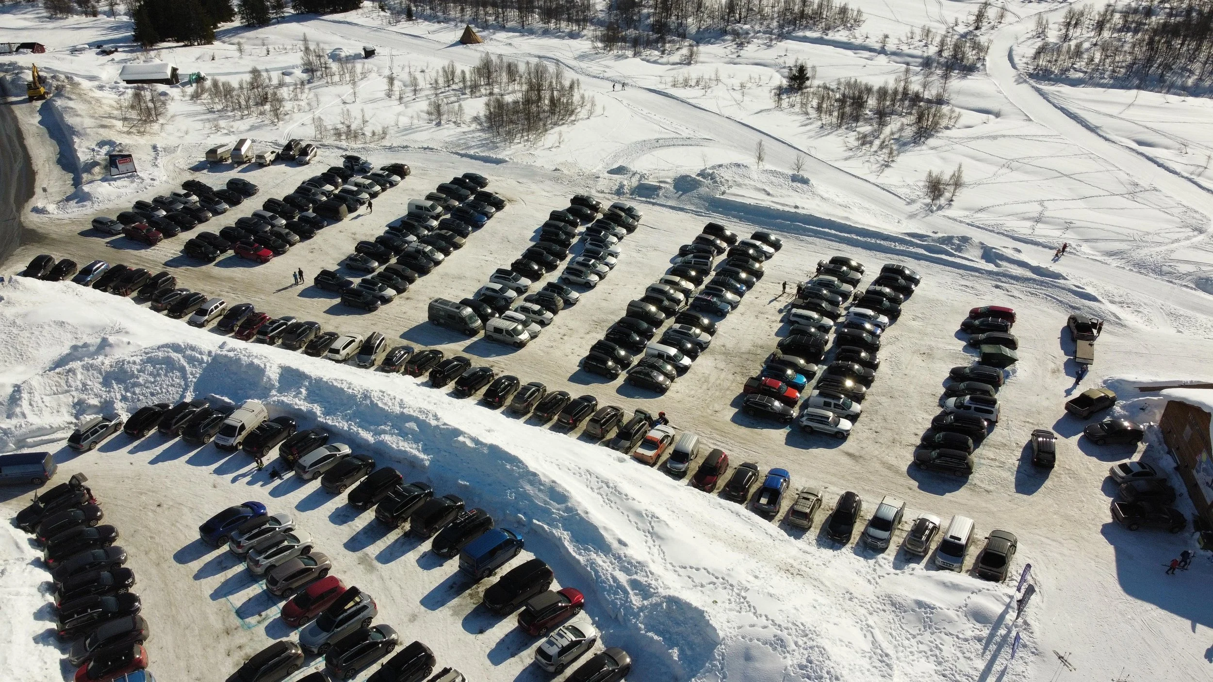 Buy an annual parking pass in Hodlekve now.