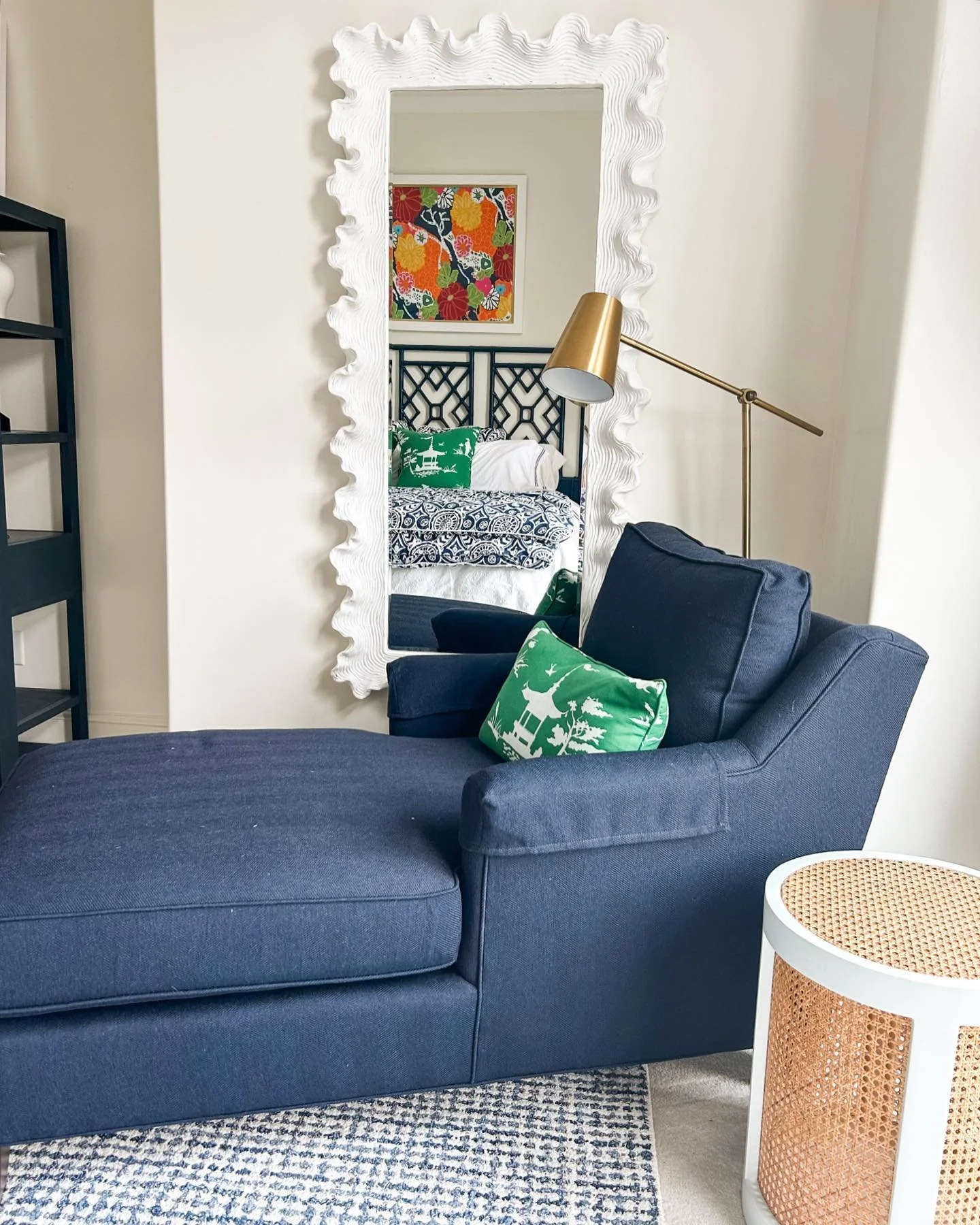 Some bright and happy pops color for this room refresh!

#interiordesign #interiordesigner #southcarolinainteriordesigner #dcdesigner #annapolisinteriordesign #southernliving #coastaldecor #coastalliving