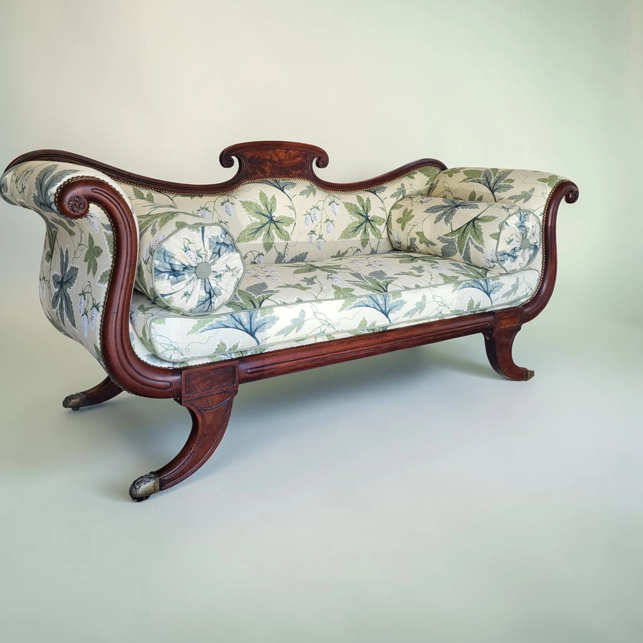 upholstered chaise longue sofa with flowered fabric