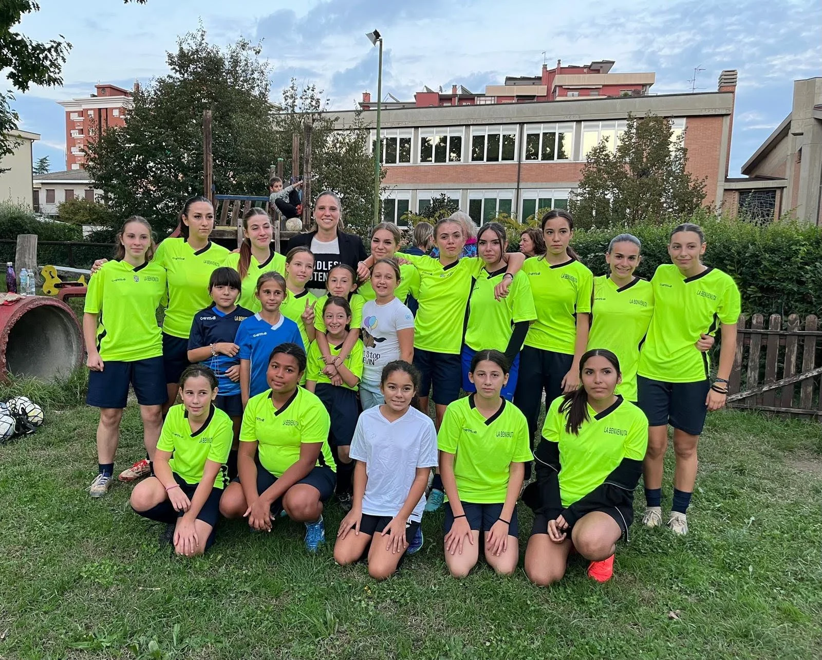 giuliani e ragazze.jpeg