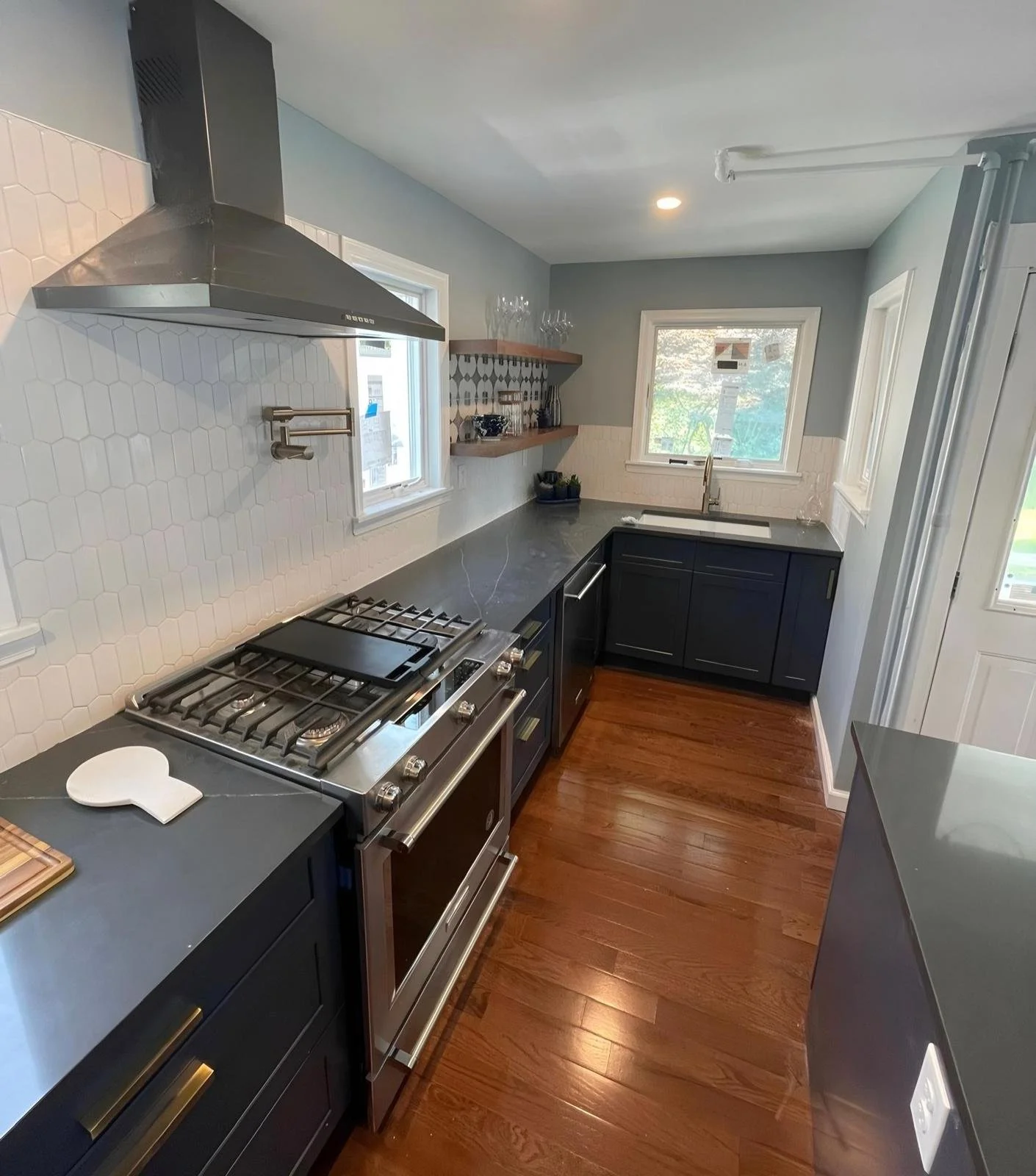 Modern Kitchen Remodel by AFT Custom Marble & Granite LLC — Project 1 project photo
