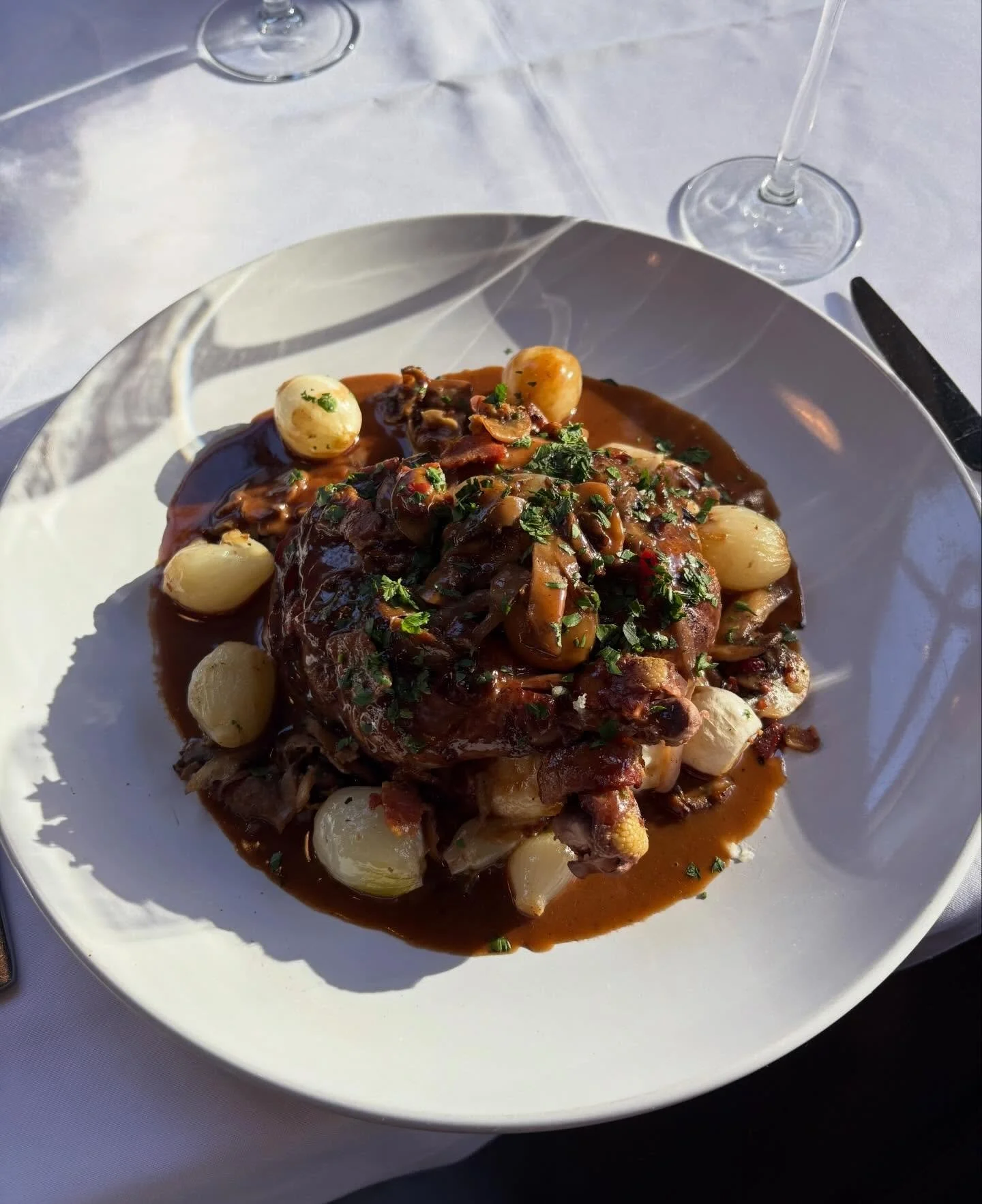 ✨Tonights special: Coq au Vin 
A classic French dish with Red wine braised chicken, bacon and mushrooms served over whipped potatoes with pearl onions