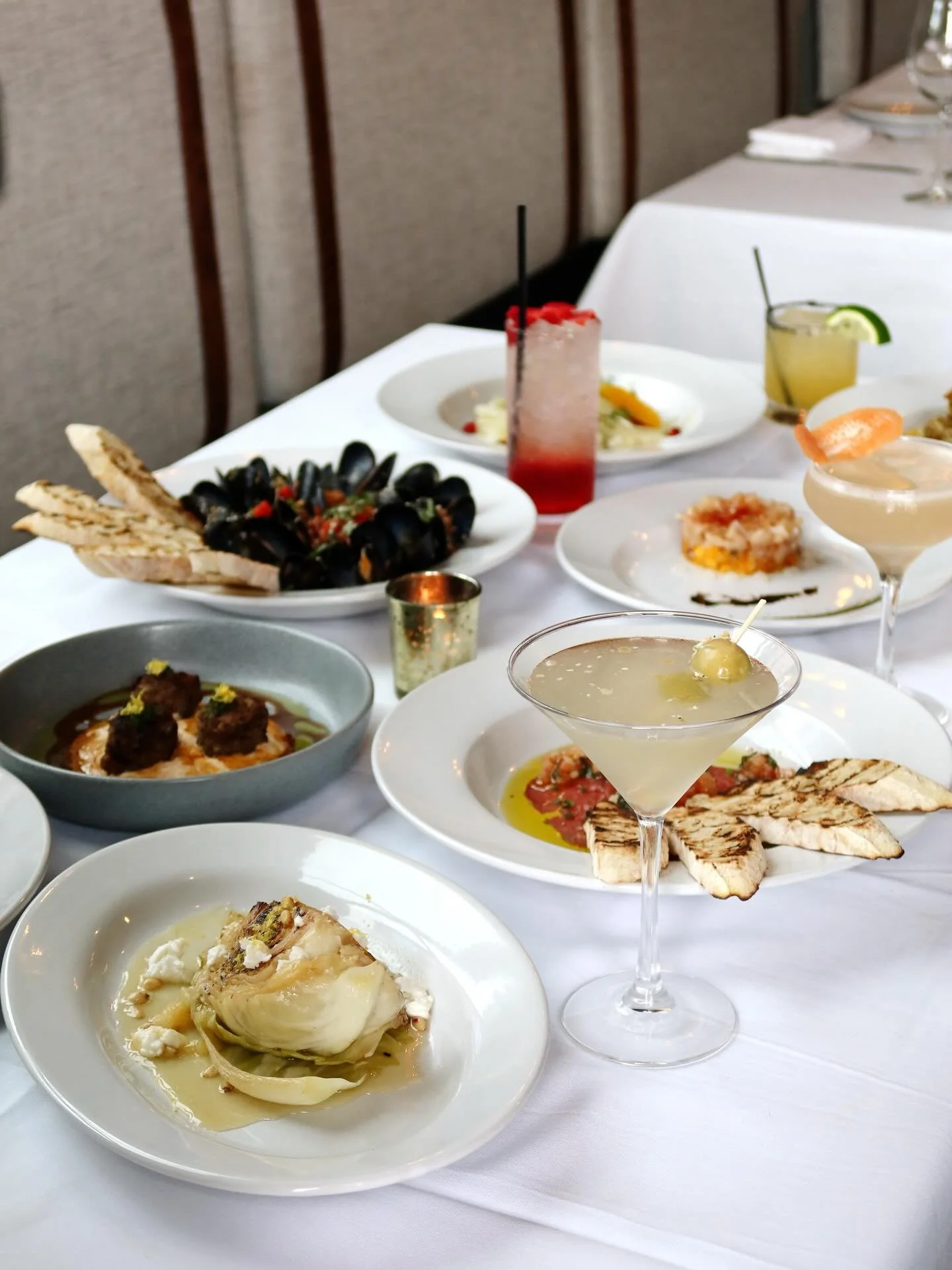 New menu, new favorites ✨

We&rsquo;re loving everything coming out of the kitchen at The Boiler Room lately&hellip; and the weekly specials make it even better to stop in and try something new! 

Here&rsquo;s what&rsquo;s happening weekly:

🎷 Wedne