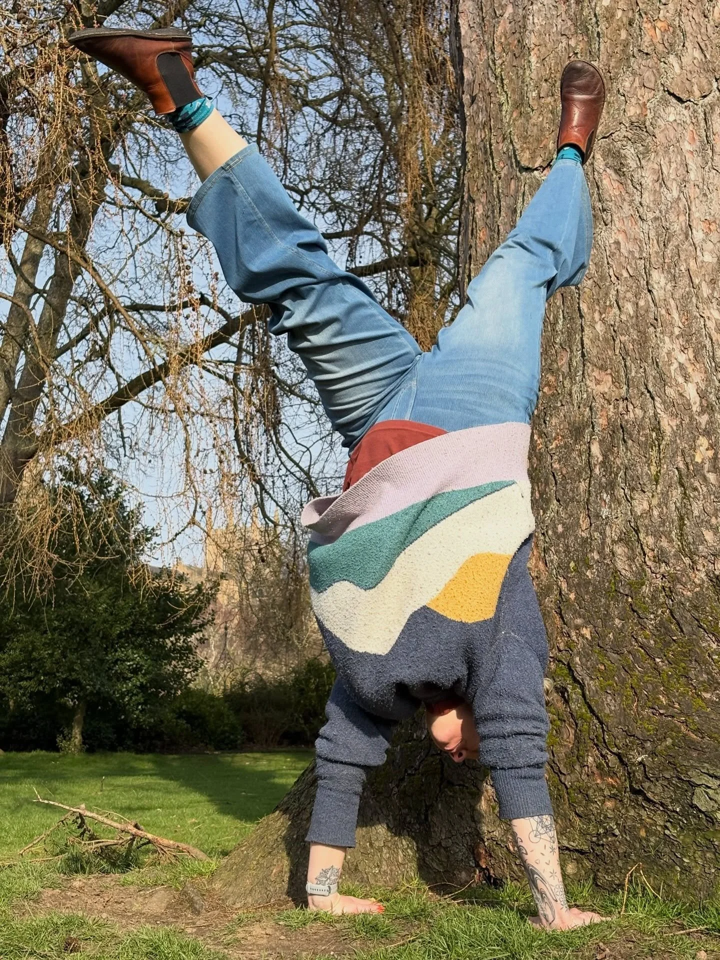 And with spring my inversions are moving outside as well 😉🤩😊✨🔆⭐️🙏😁💛

Picture gently taken by @fpsjack