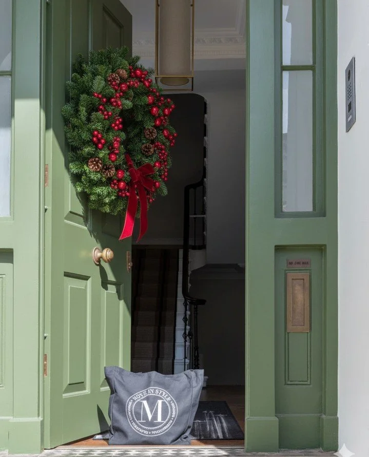 Every Move In Style journey ends the same way - arriving at a home that&rsquo;s ready to live in.⁠
⁠
This time of year, that means festive lights glowing, a wreath on the door, and every detail perfectly in place. ✨⁠
⁠
From the moment you turn the ke