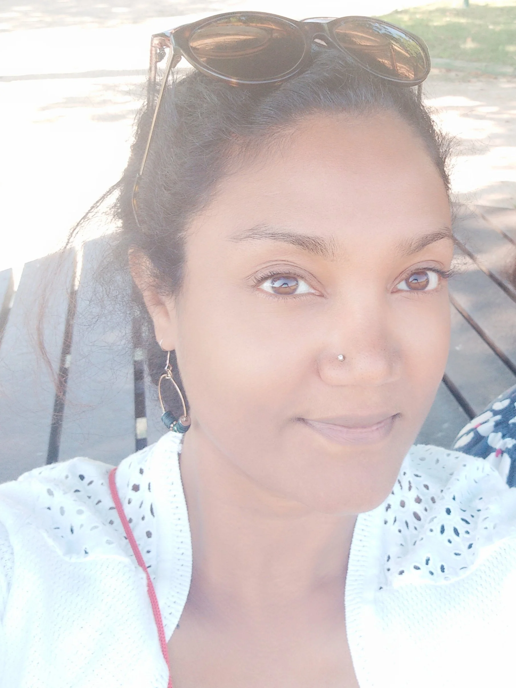 Medium spécialisée en guidances personnalisées et contacts défunts