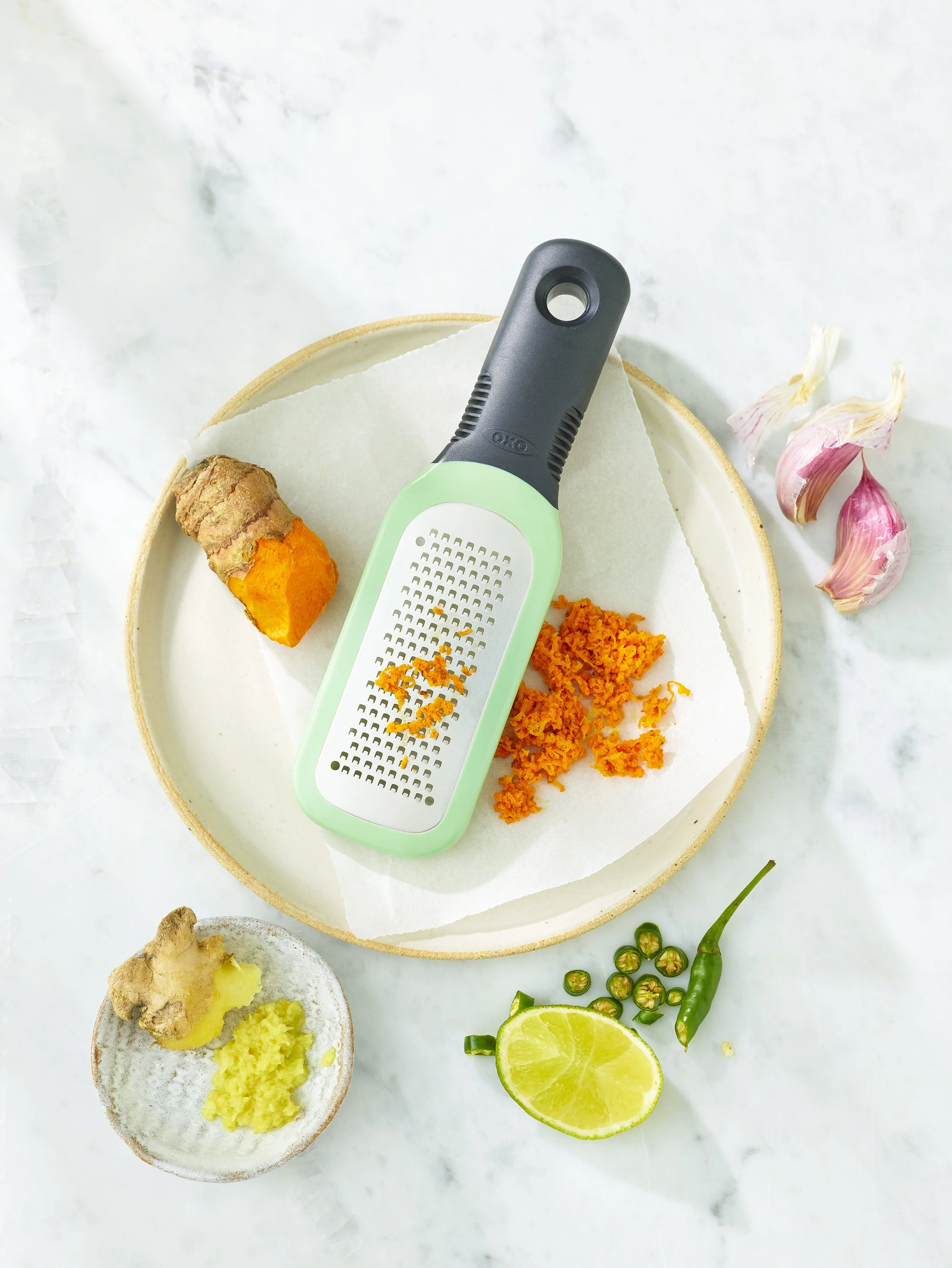 Etched_Ginger_Garlic_Grater_no_Hands_2.jpg