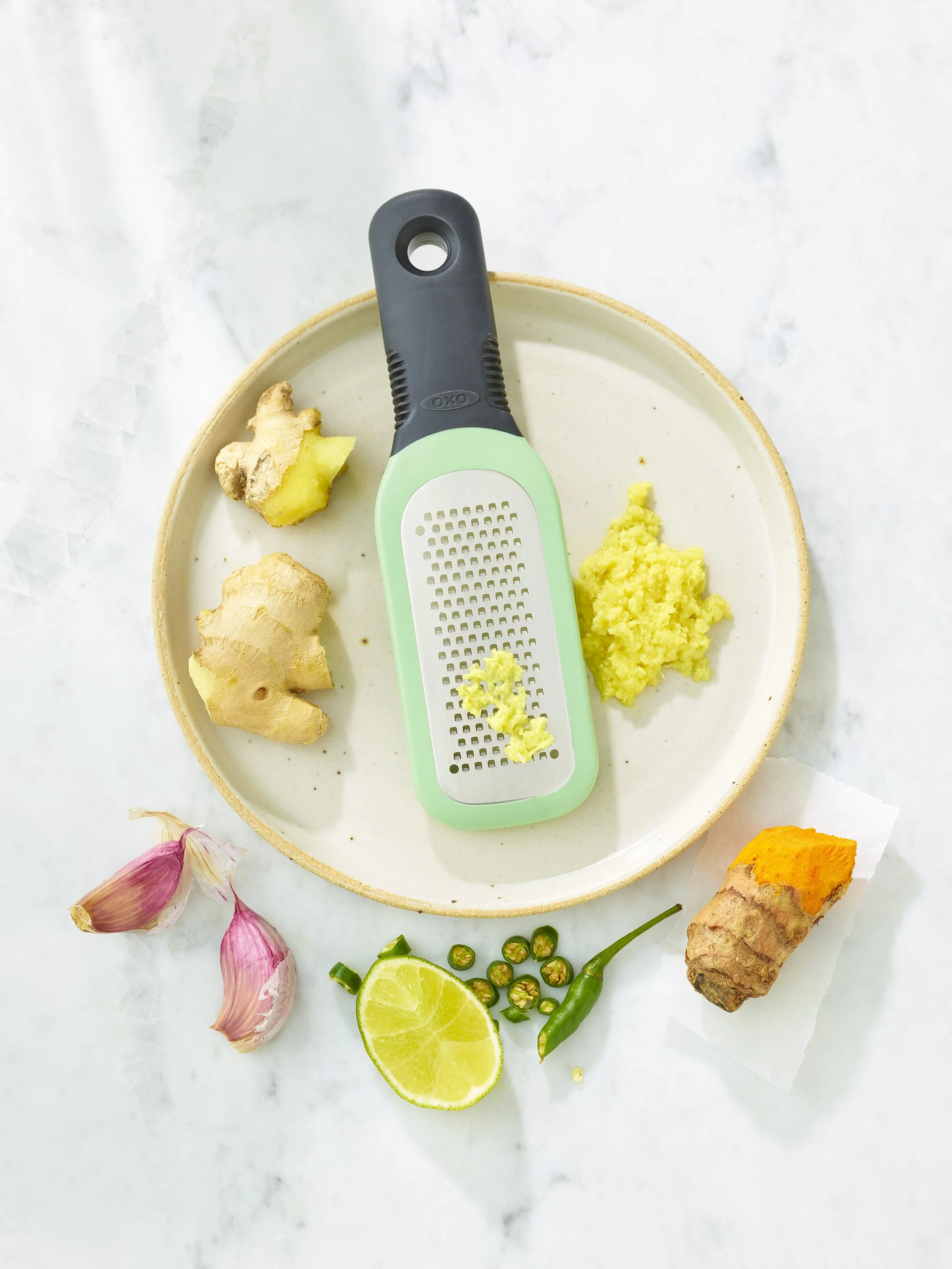 Etched_Ginger_Garlic_Grater_ No_Hands_2.jpg