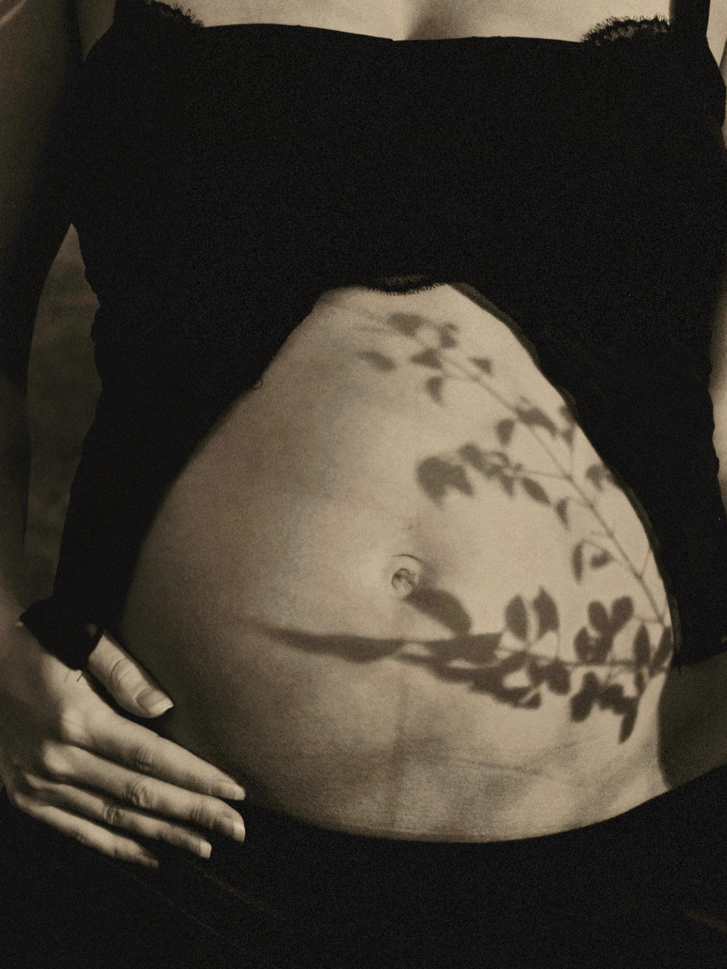 One of the greatest joys of photography has been capturing motherhood. 

Such beauty !! Happy Mother&rsquo;s Day 🤍