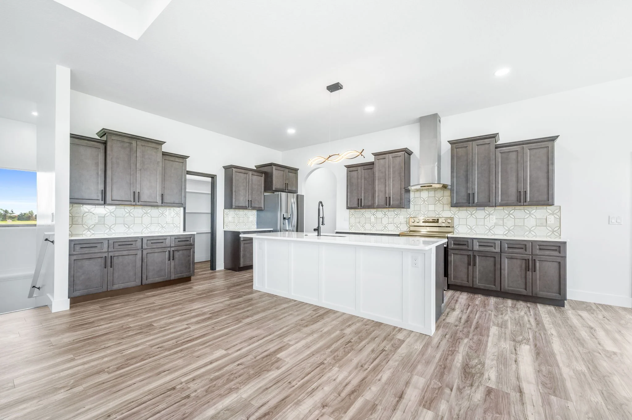16-15200 W 36th St S-16.jpg