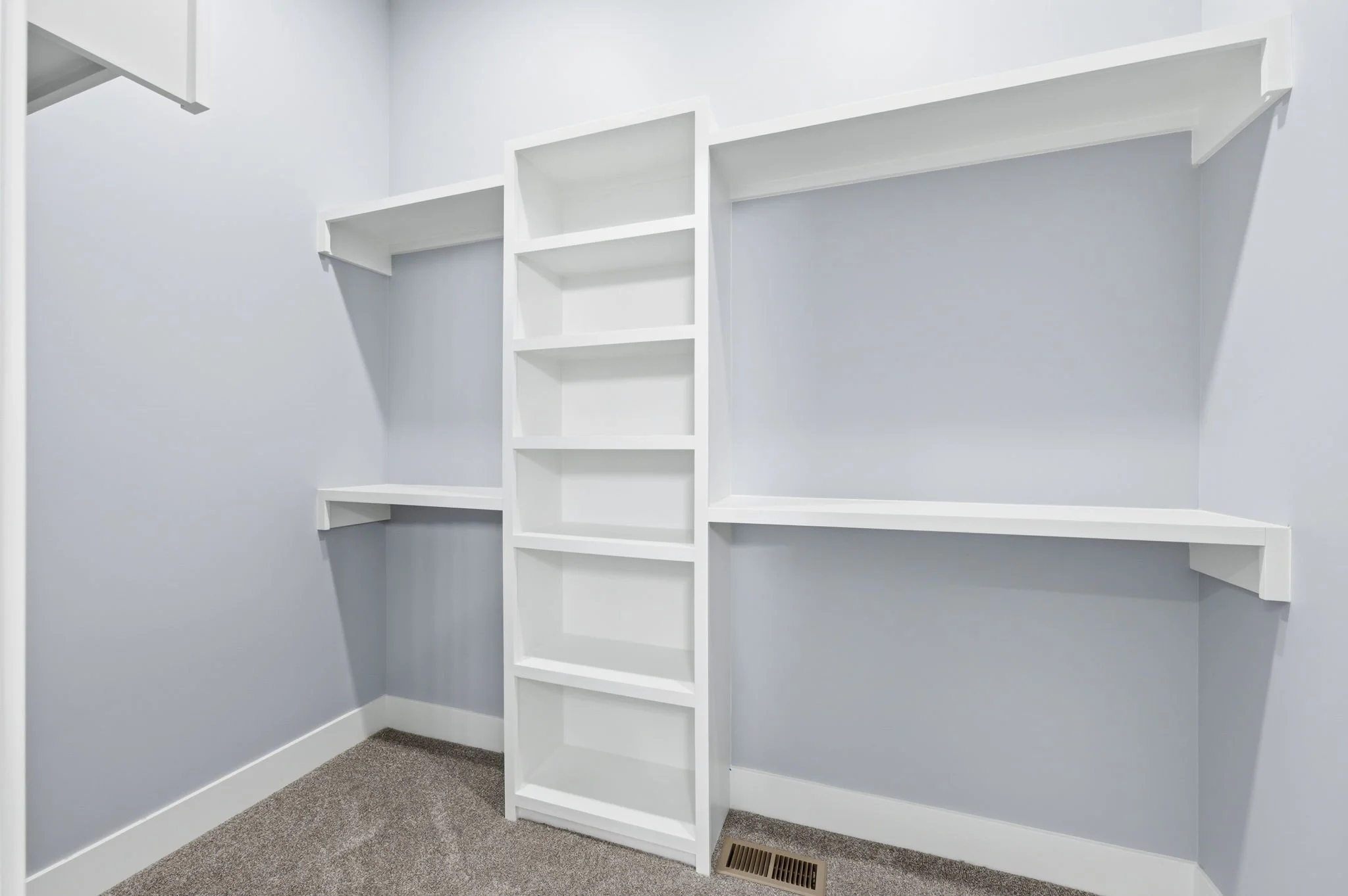 25-384 Timber Creek St-23.jpg