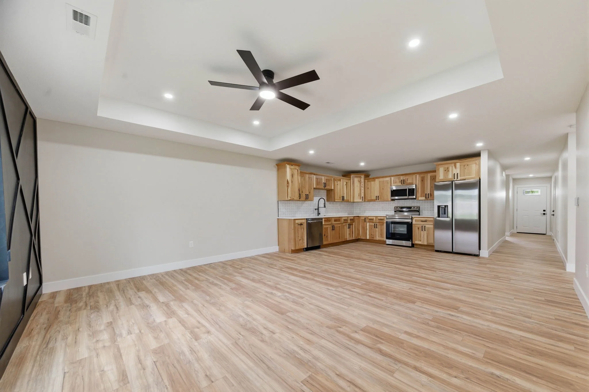 12-1707 S Dodge Ave-12.jpg