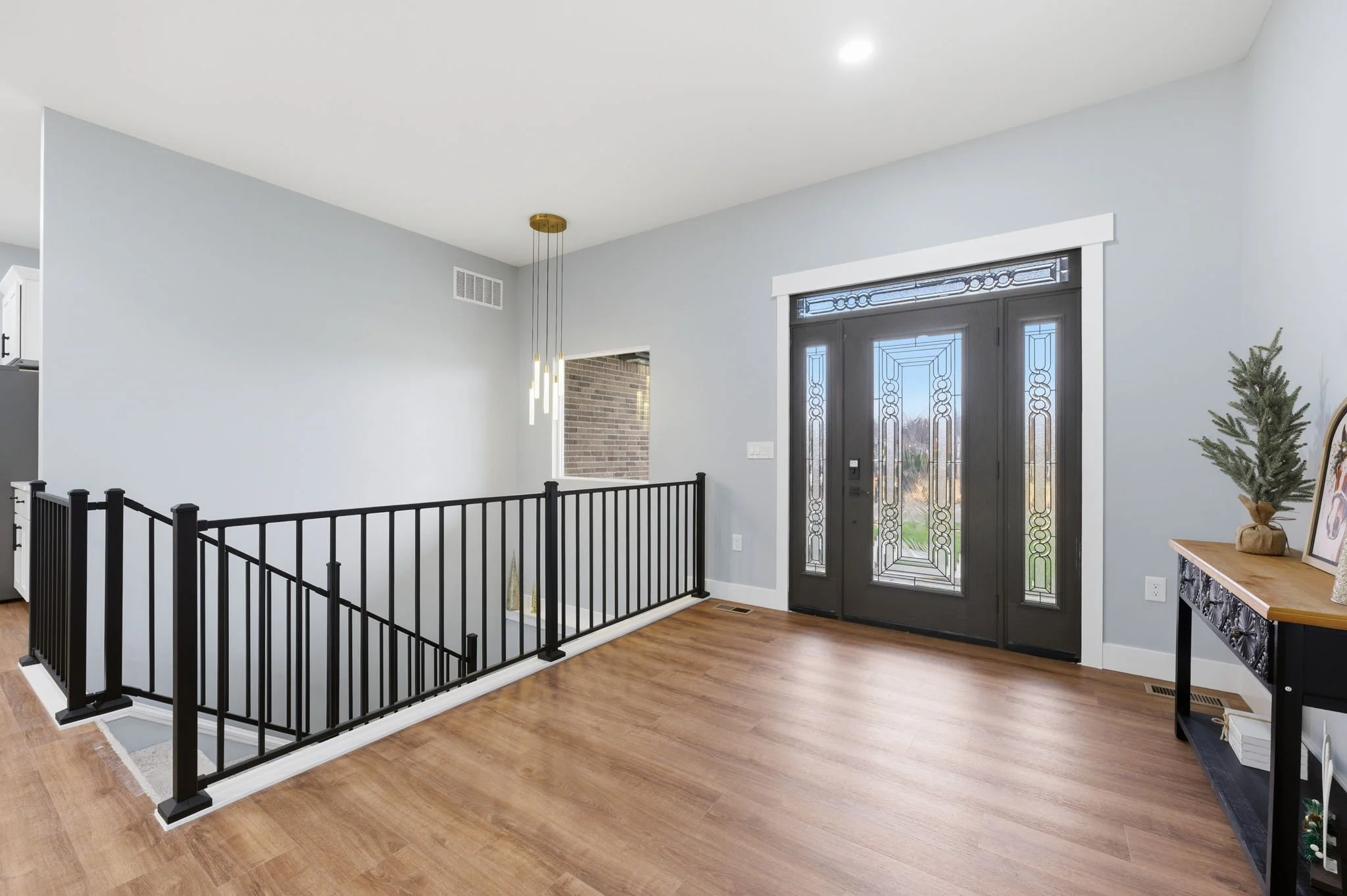 6-384 Timber Creek St-6.jpg