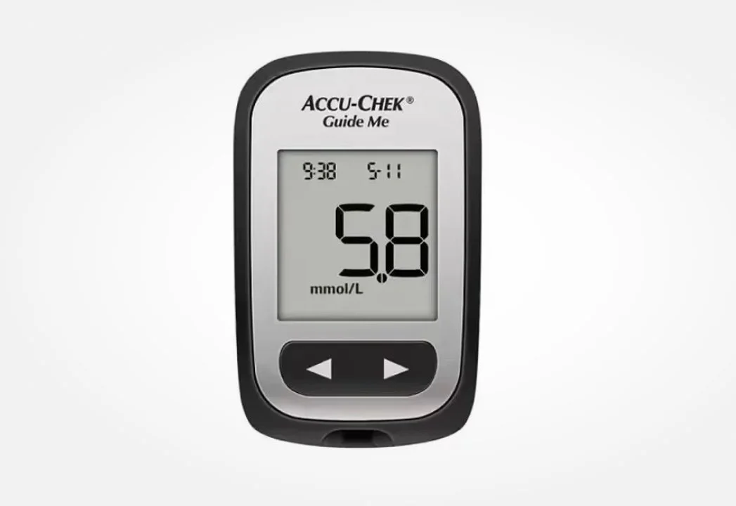 accu-chek guide me.jpg