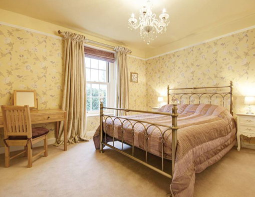 Bedroom 3 king.png