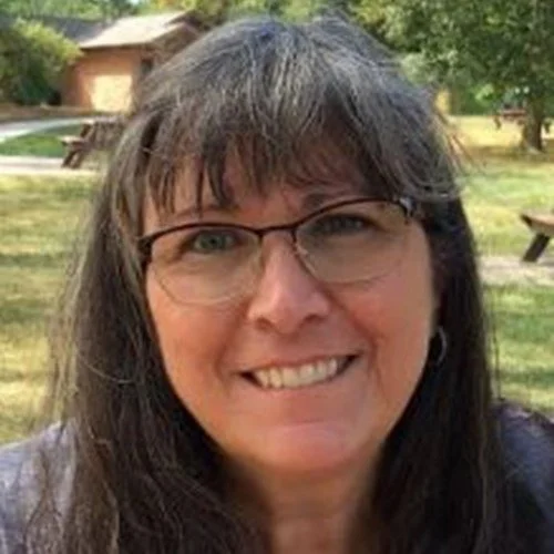 Lynn Harland Bio Pic