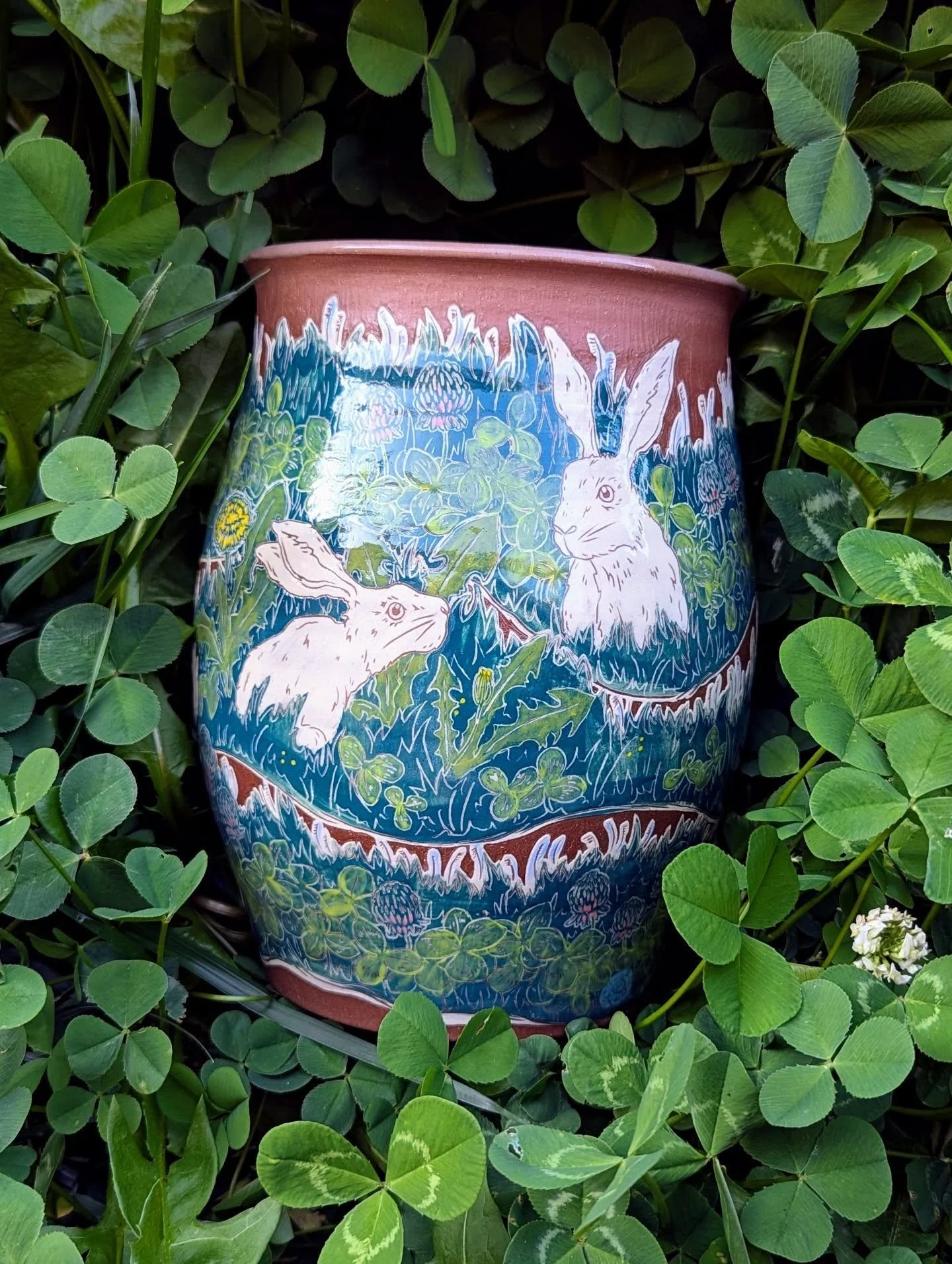 This is one of my favorite designs from my last round of firings. I thought it would stay with me for a while, but to my delight it was the first piece to go at my recent market. I've got several pieces in the works with ideas from this one.