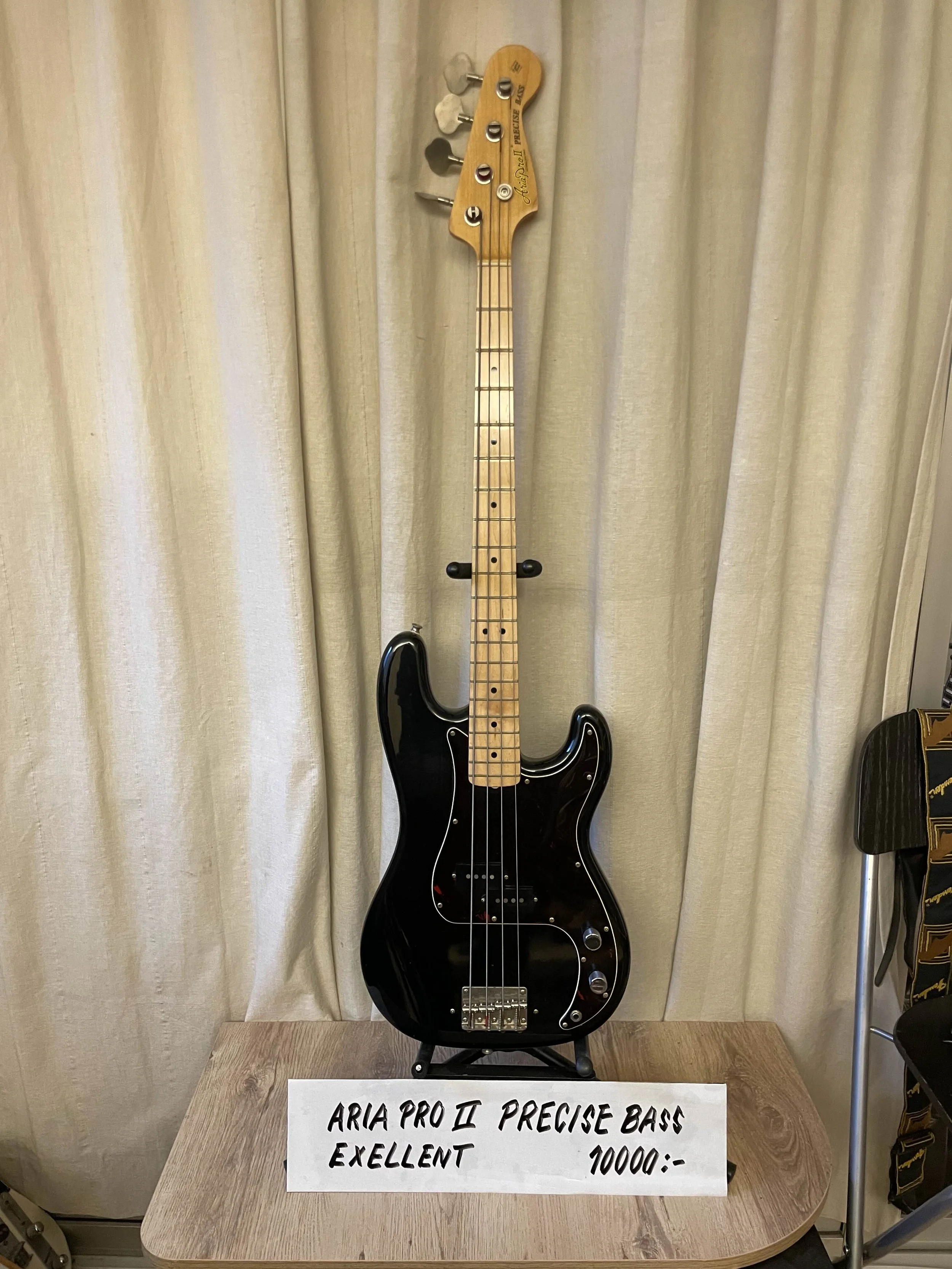Aria Pro II Precise Bass