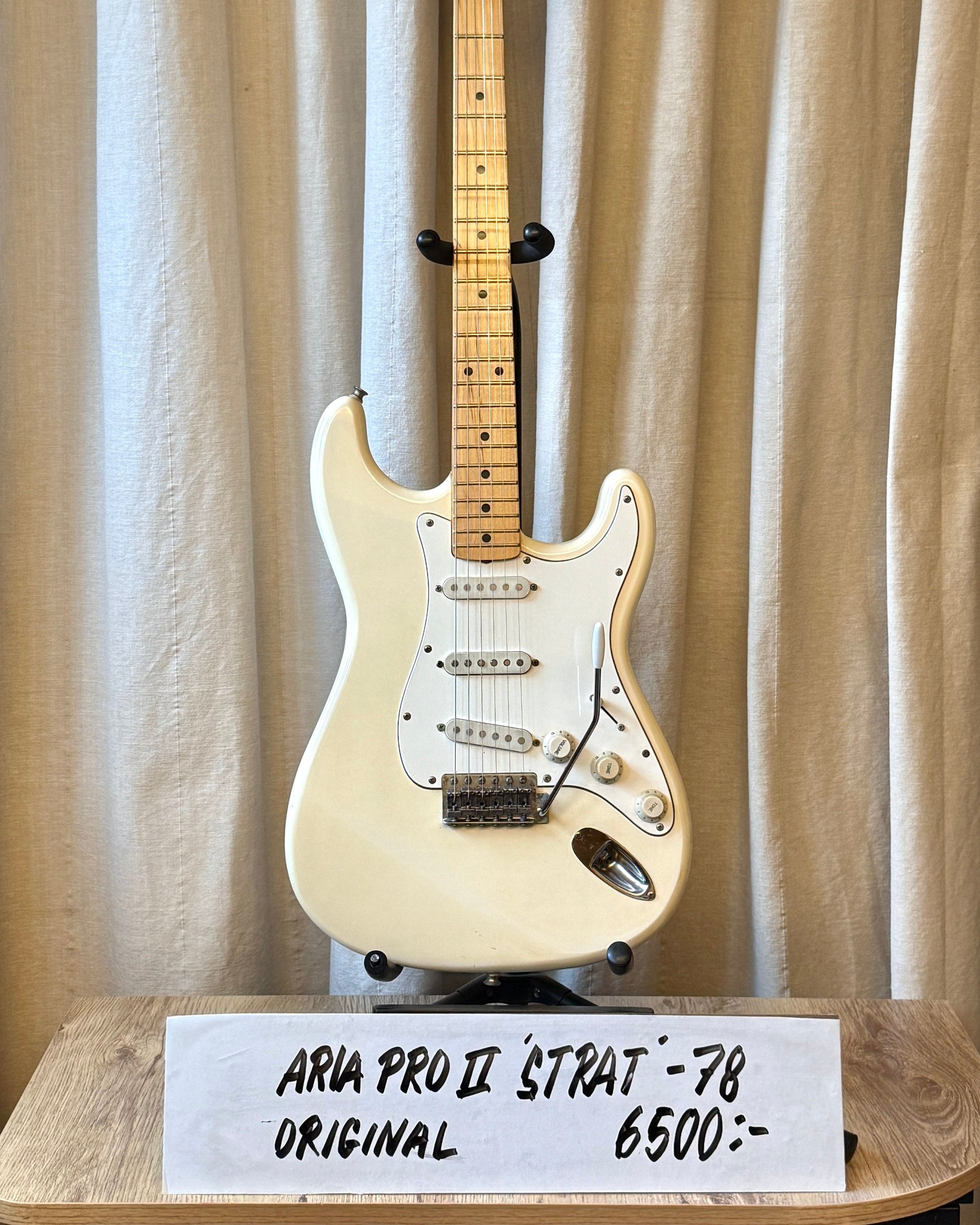 Aria Pro II Strat -78